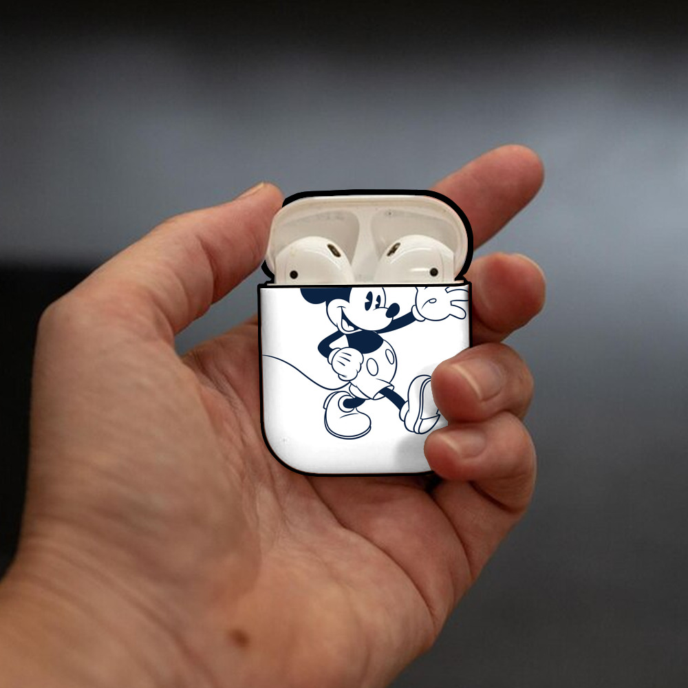 ミッキーマウス Mickey Mouse AirPods 第2世代保護ケース ハードシェル ブラック 耐衝撃・防指紋・カラビナ付き