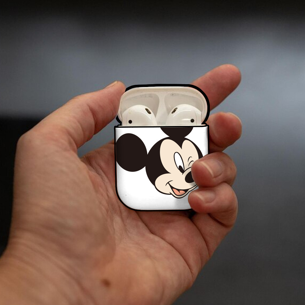 ミッキーマウス Mickey Mouse AirPods 第2世代保護ケース ハードシェル ブラック 耐衝撃・防指紋・カラビナ付き