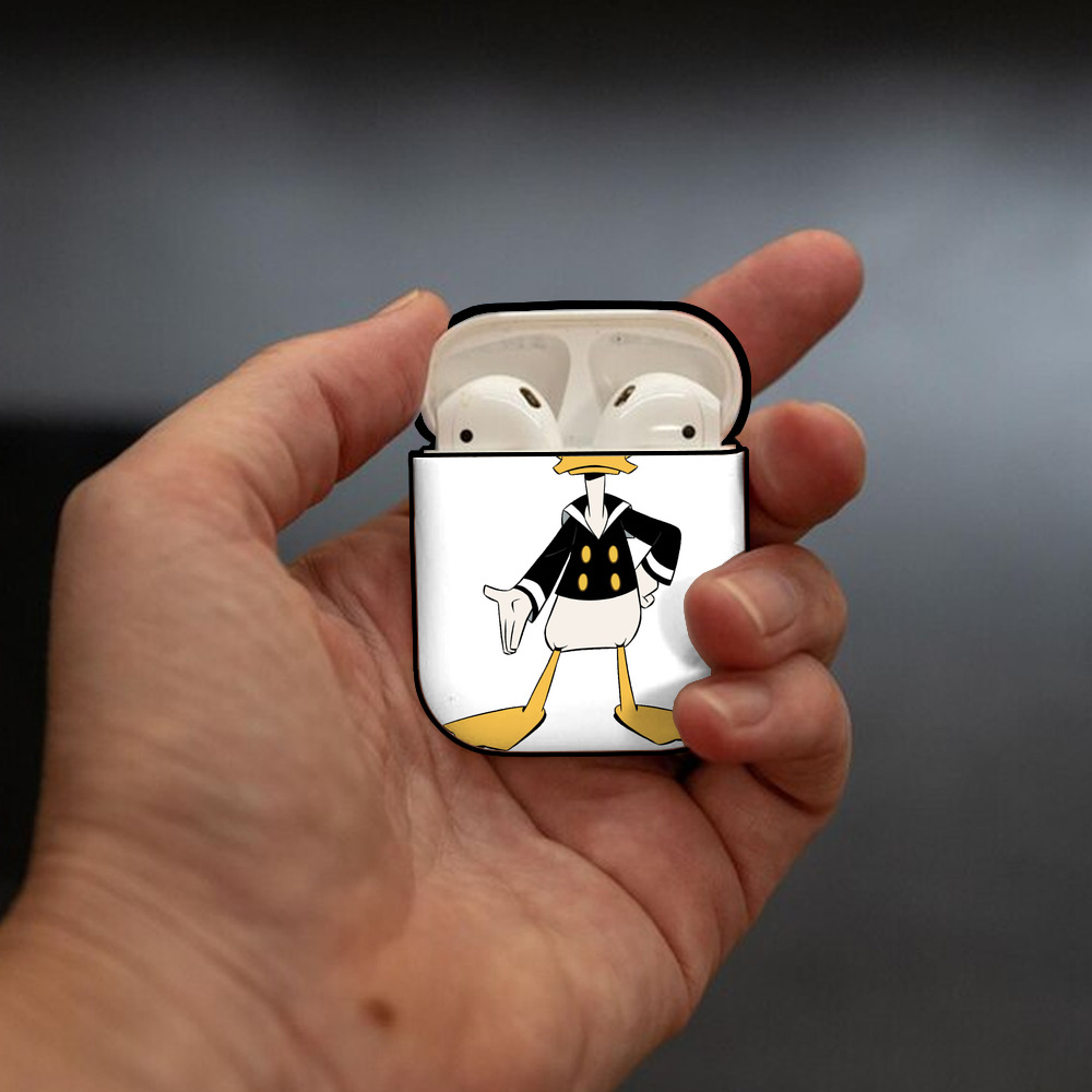 ミッキーマウス Mickey Mouse AirPods 第2世代保護ケース ハードシェル ブラック 耐衝撃・防指紋・カラビナ付き