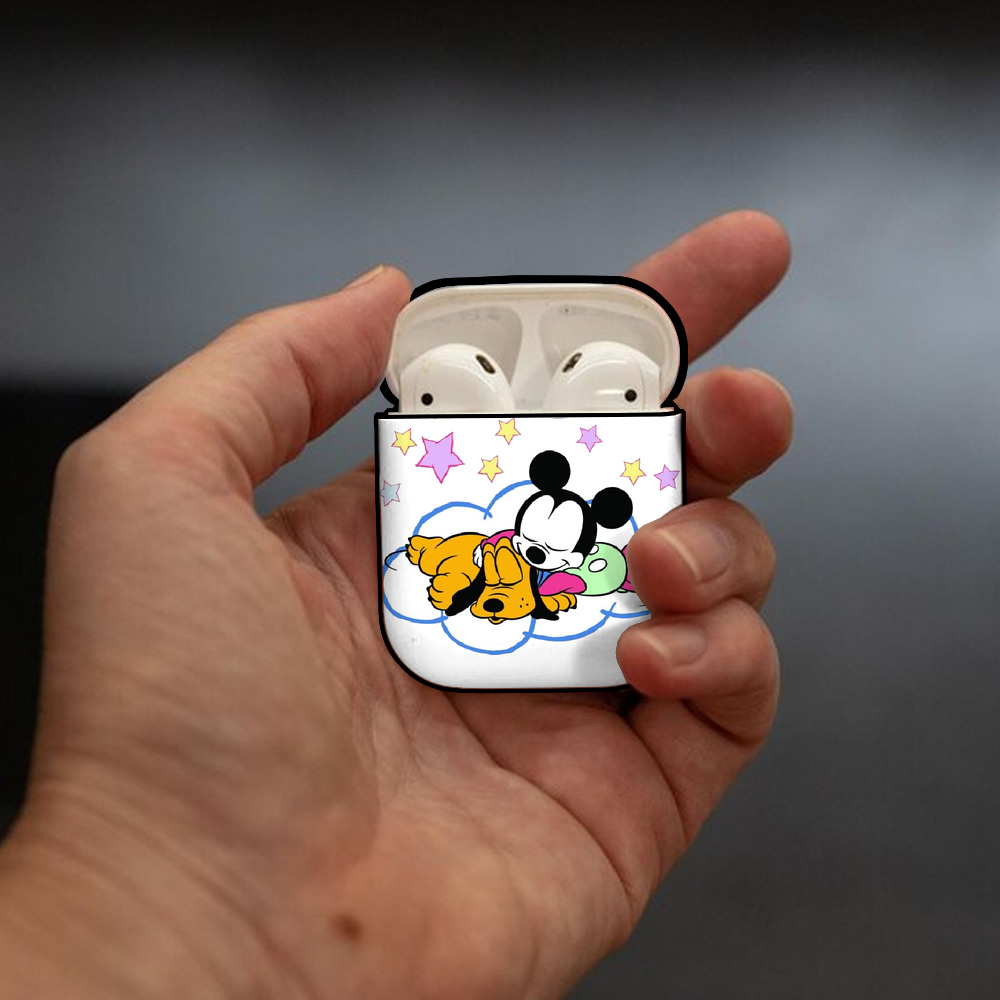 ミッキーマウス Mickey Mouse AirPods 第2世代保護ケース ハードシェル ブラック 耐衝撃・防指紋・カラビナ付き