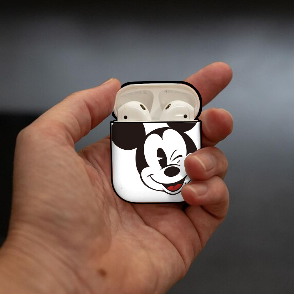 ミッキーマウス Mickey Mouse AirPods 第2世代保護ケース ハードシェル ブラック 耐衝撃・防指紋・カラビナ付き