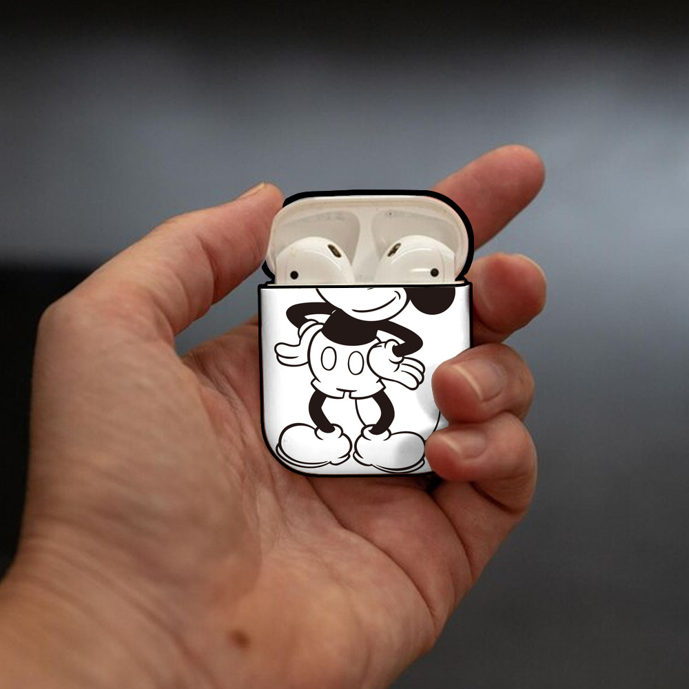 ミッキーマウス Mickey Mouse AirPods 第2世代保護ケース ハードシェル ブラック 耐衝撃・防指紋・カラビナ付き