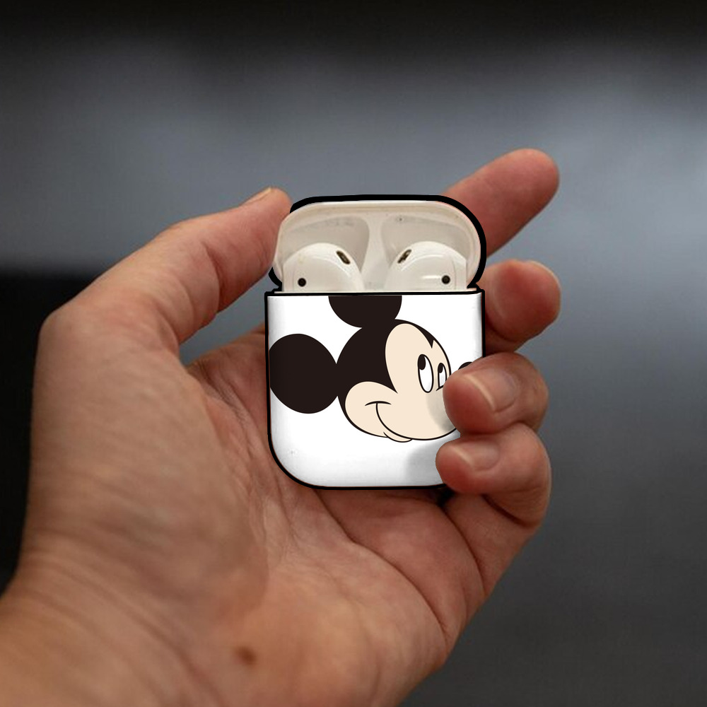 ミッキーマウス Mickey Mouse AirPods 第2世代保護ケース ハードシェル ブラック 耐衝撃・防指紋・カラビナ付き