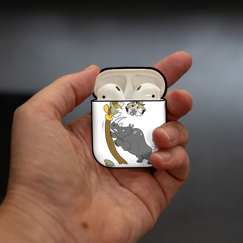 ミッキーマウス Mickey Mouse AirPods 第2世代保護ケース ハードシェル ブラック 耐衝撃・防指紋・カラビナ付き