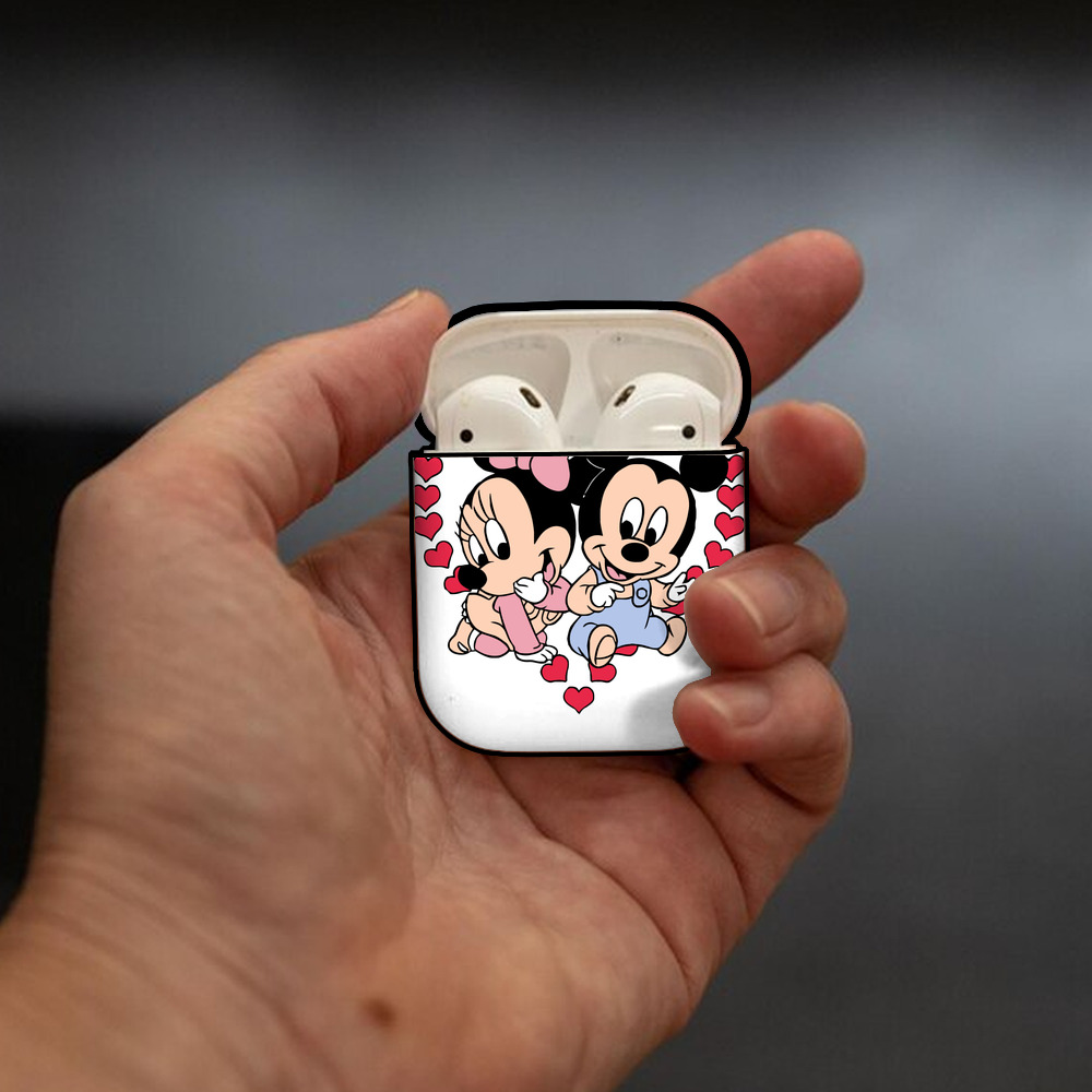 ミッキーマウス Mickey Mouse AirPods 第2世代保護ケース ハードシェル ブラック 耐衝撃・防指紋・カラビナ付き