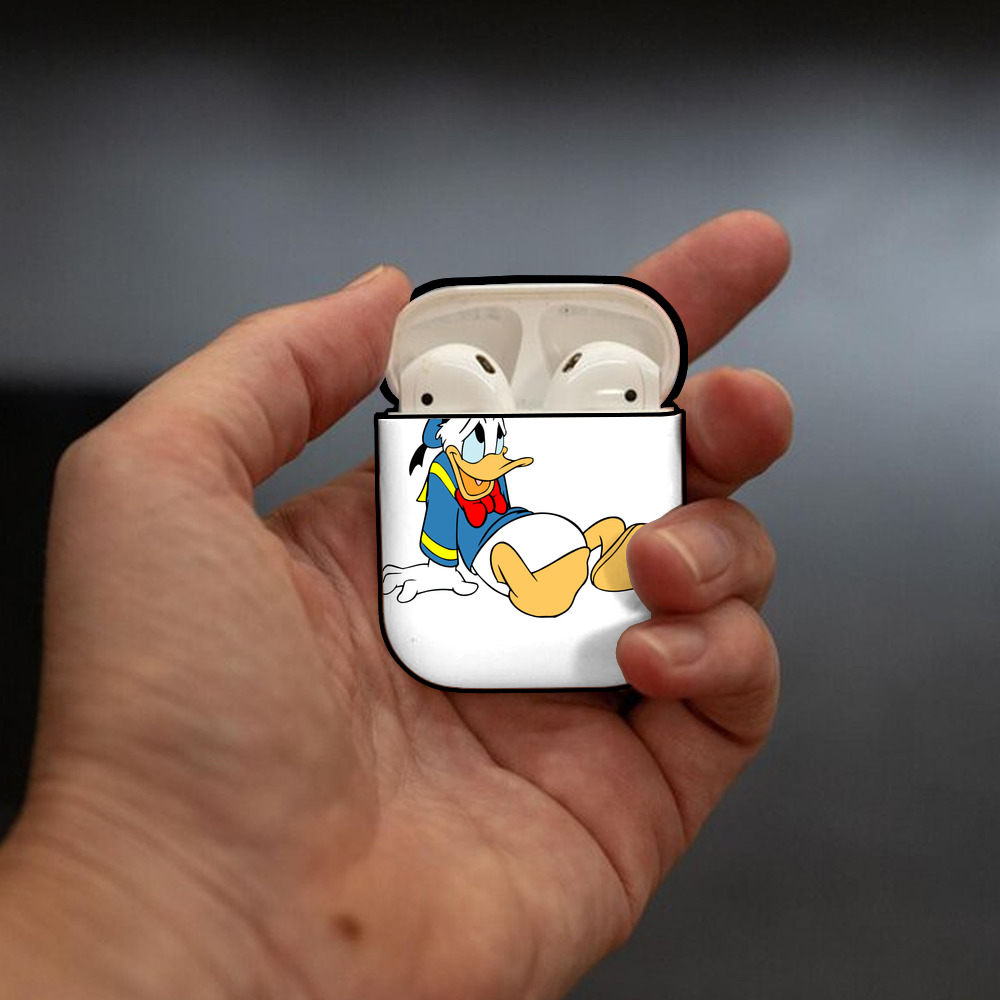 ミッキーマウス Mickey Mouse AirPods 第2世代保護ケース ハードシェル ブラック 耐衝撃・防指紋・カラビナ付き
