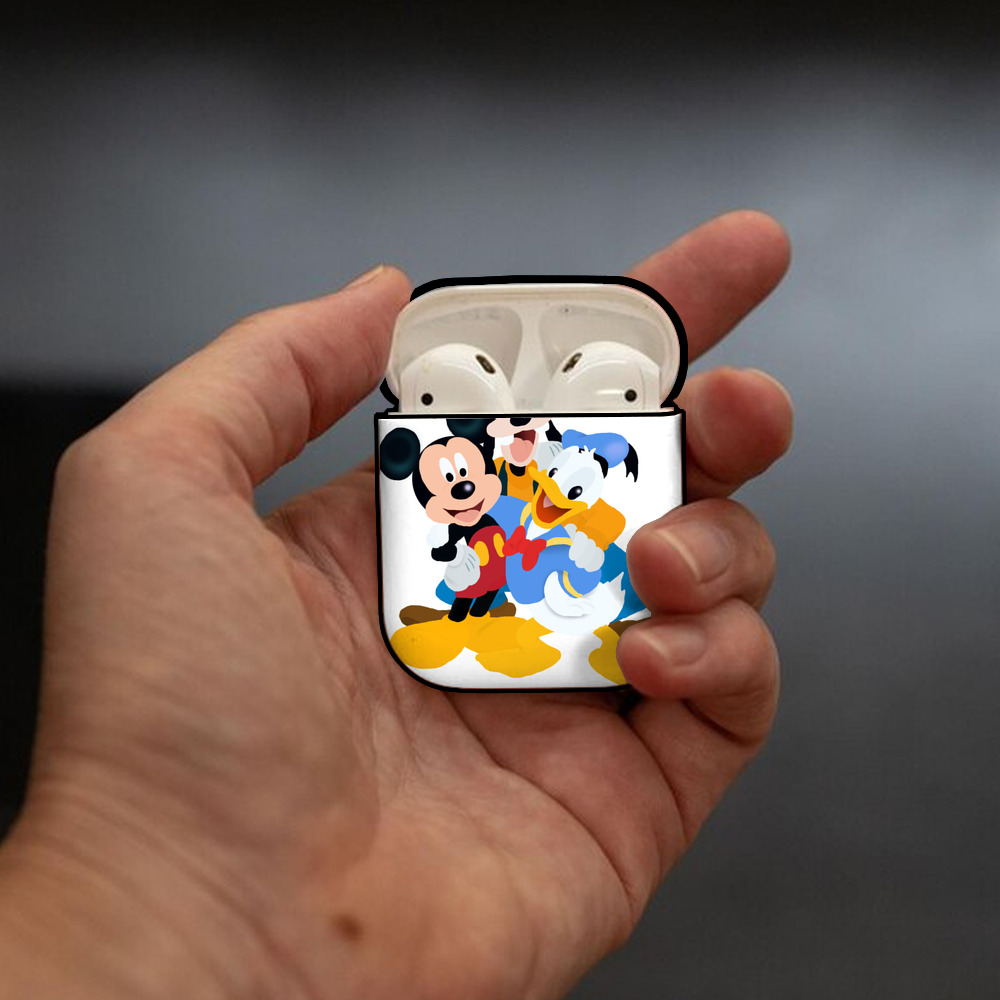 ミッキーマウス Mickey Mouse AirPods 第2世代保護ケース ハードシェル ブラック 耐衝撃・防指紋・カラビナ付き