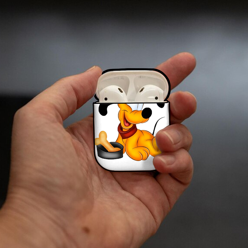 ミッキーマウス Mickey Mouse AirPods 第2世代保護ケース ハードシェル ブラック 耐衝撃・防指紋・カラビナ付き