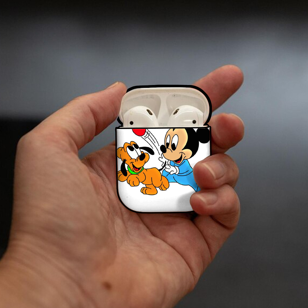 ミッキーマウス Mickey Mouse AirPods 第2世代保護ケース ハードシェル ブラック 耐衝撃・防指紋・カラビナ付き