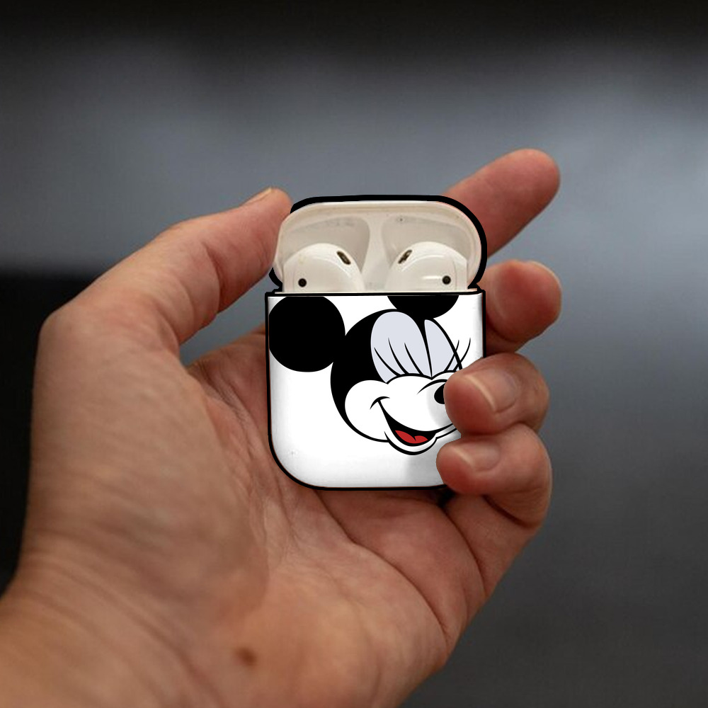 ミッキーマウス Mickey Mouse AirPods 第2世代保護ケース ハードシェル ブラック 耐衝撃・防指紋・カラビナ付き
