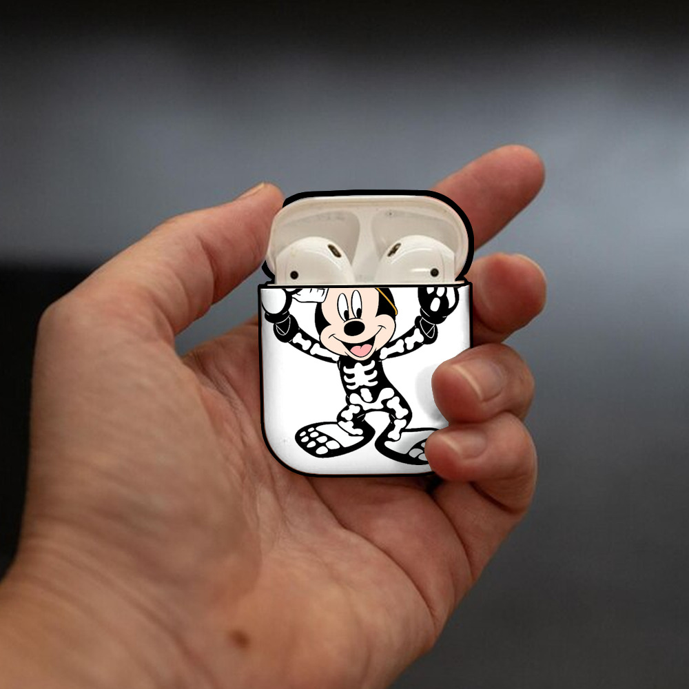 ミッキーマウス Mickey Mouse AirPods 第2世代保護ケース ハードシェル ブラック 耐衝撃・防指紋・カラビナ付き