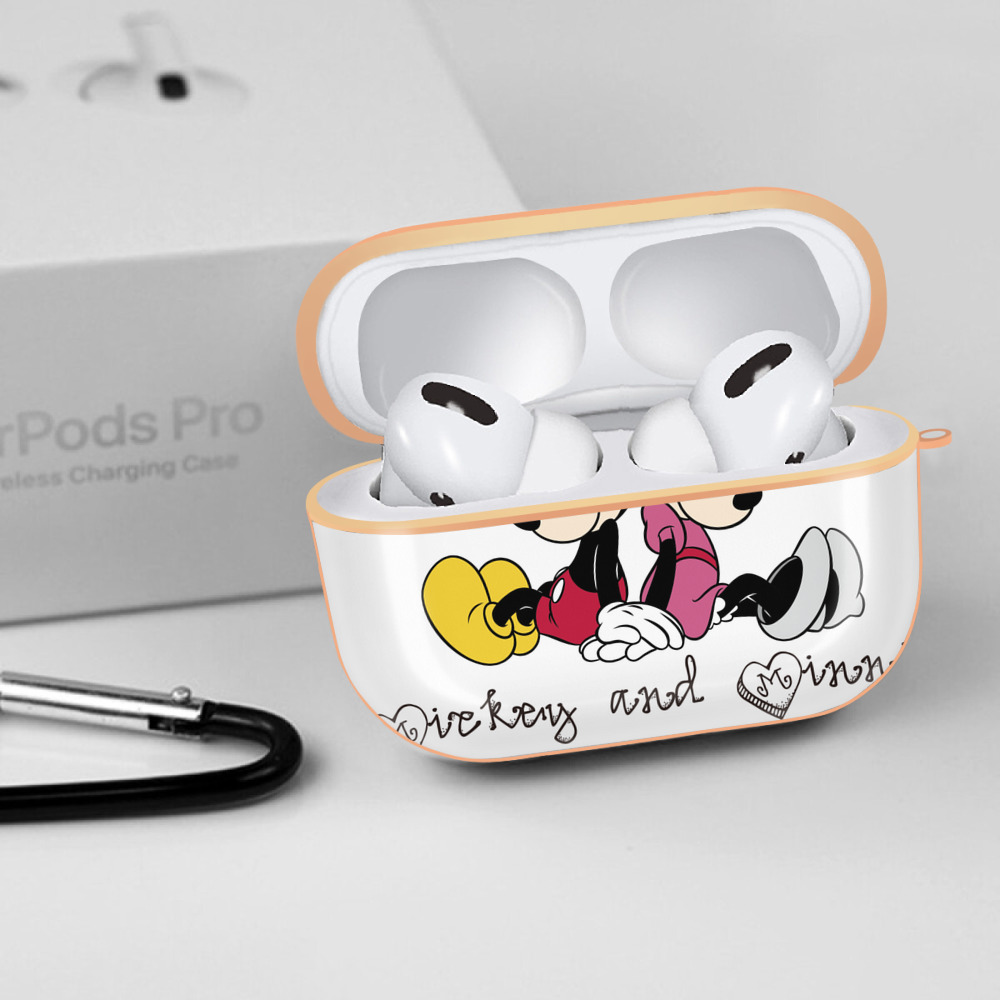ミッキーマウス Mickey Mouse 【AirPods Pro用】ハードシェル保護ケース｜耐衝撃・防指紋・カラビナ付き商品仕様