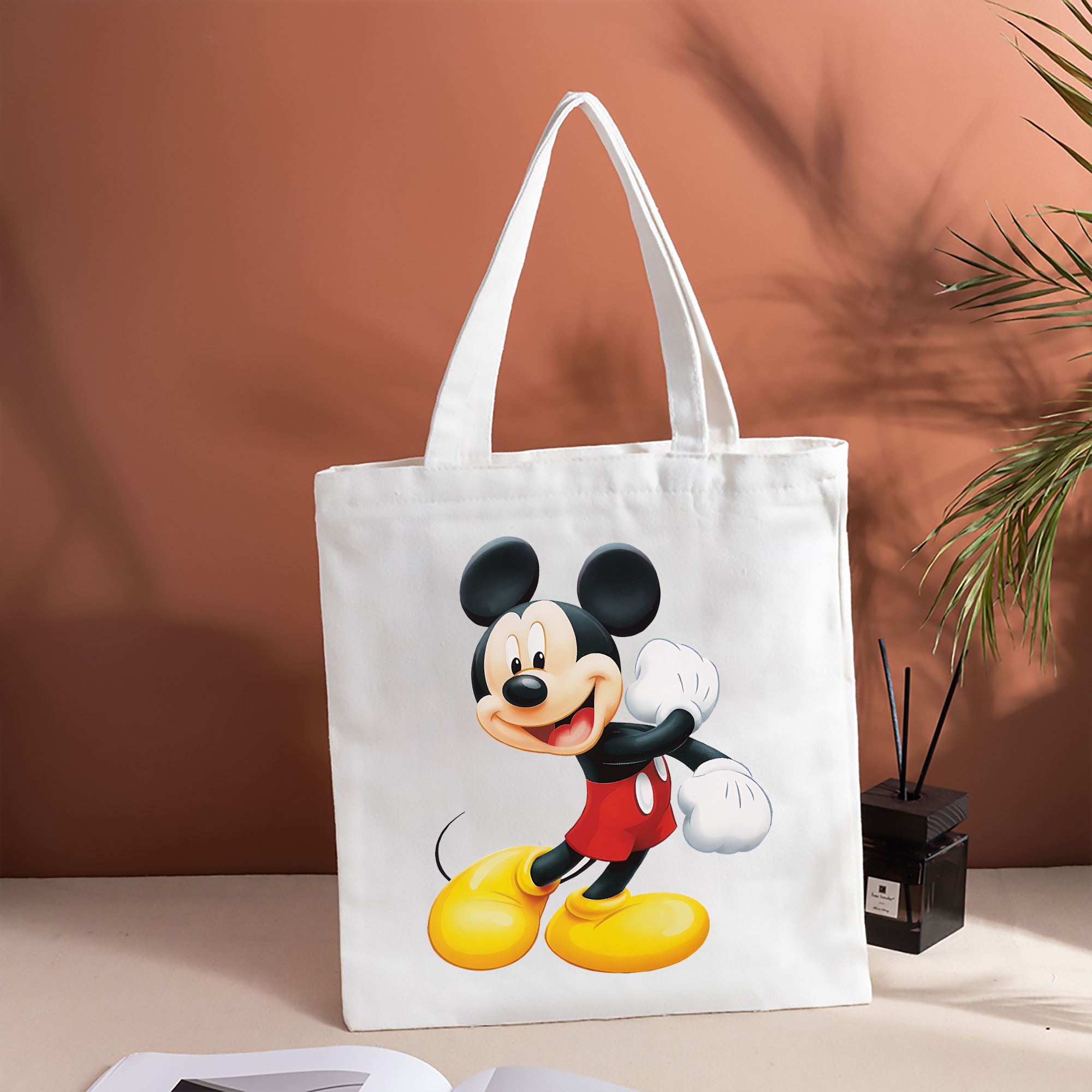 ミッキーマウス Mickey Mouse 縦型キャンバス生地手提げバッグ　トートバッグ