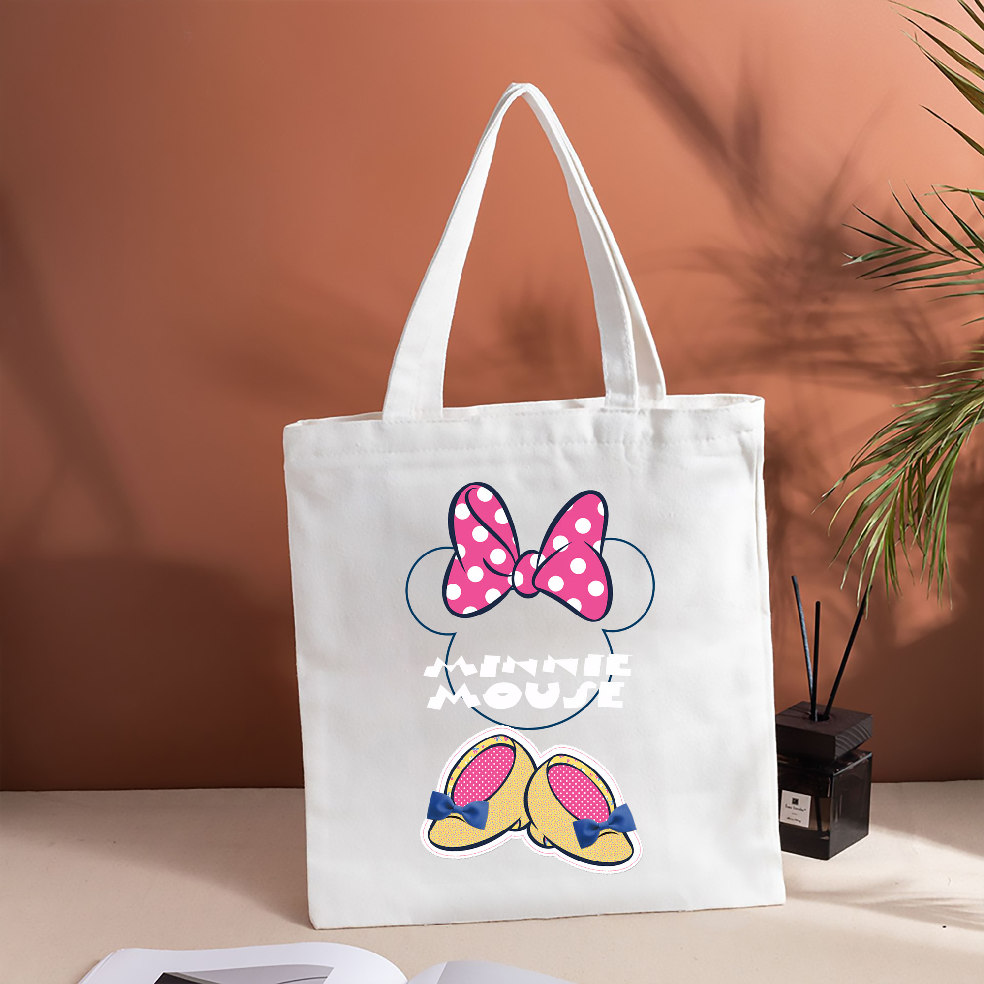 ミッキーマウス Mickey Mouse 縦型キャンバス生地手提げバッグ　トートバッグ