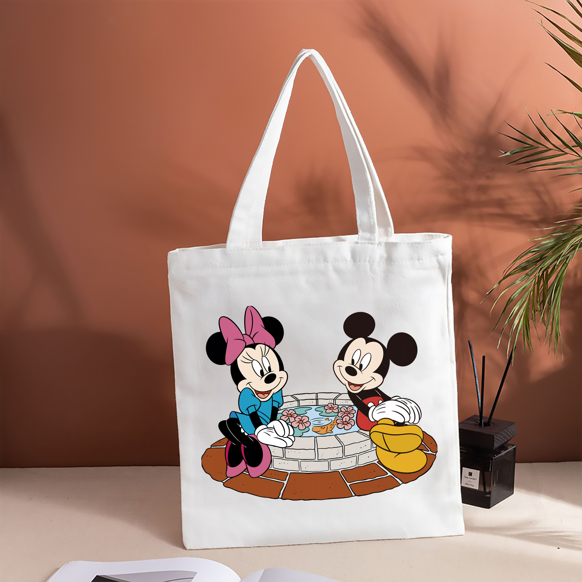 ミッキーマウス Mickey Mouse 縦型キャンバス生地手提げバッグ　トートバッグ