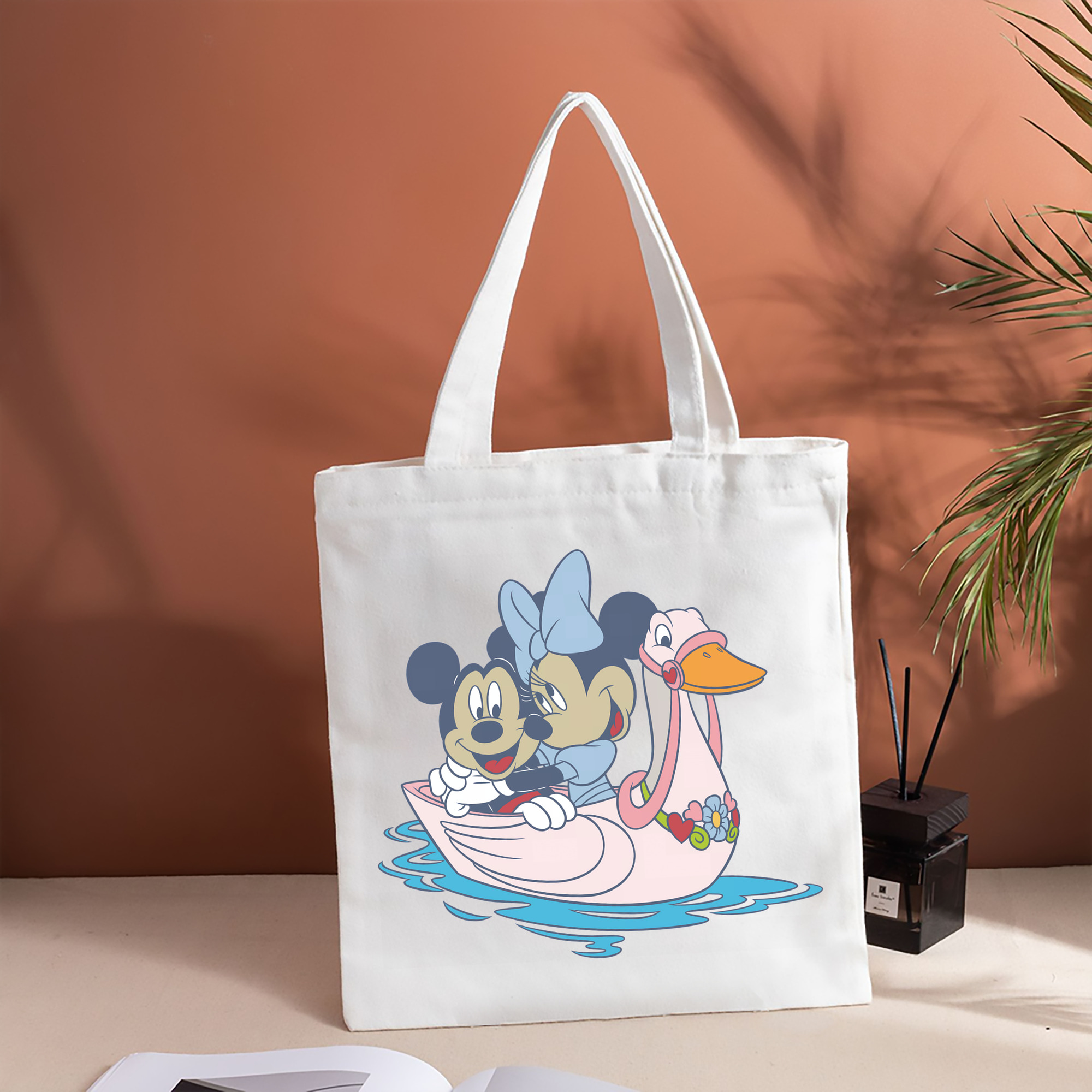 ミッキーマウス Mickey Mouse 縦型キャンバス生地手提げバッグ　トートバッグ