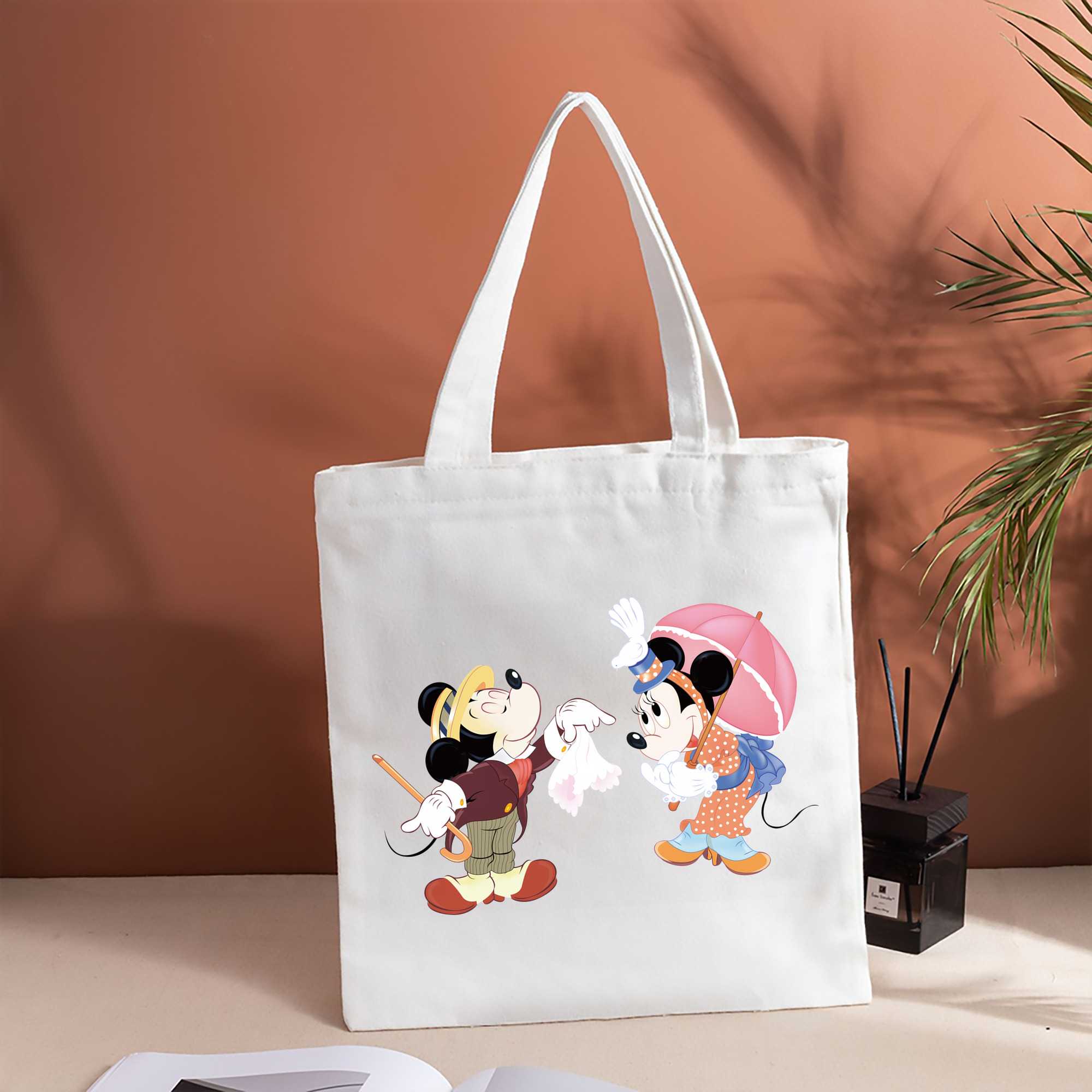 ミッキーマウス Mickey Mouse 縦型キャンバス生地手提げバッグ　トートバッグ