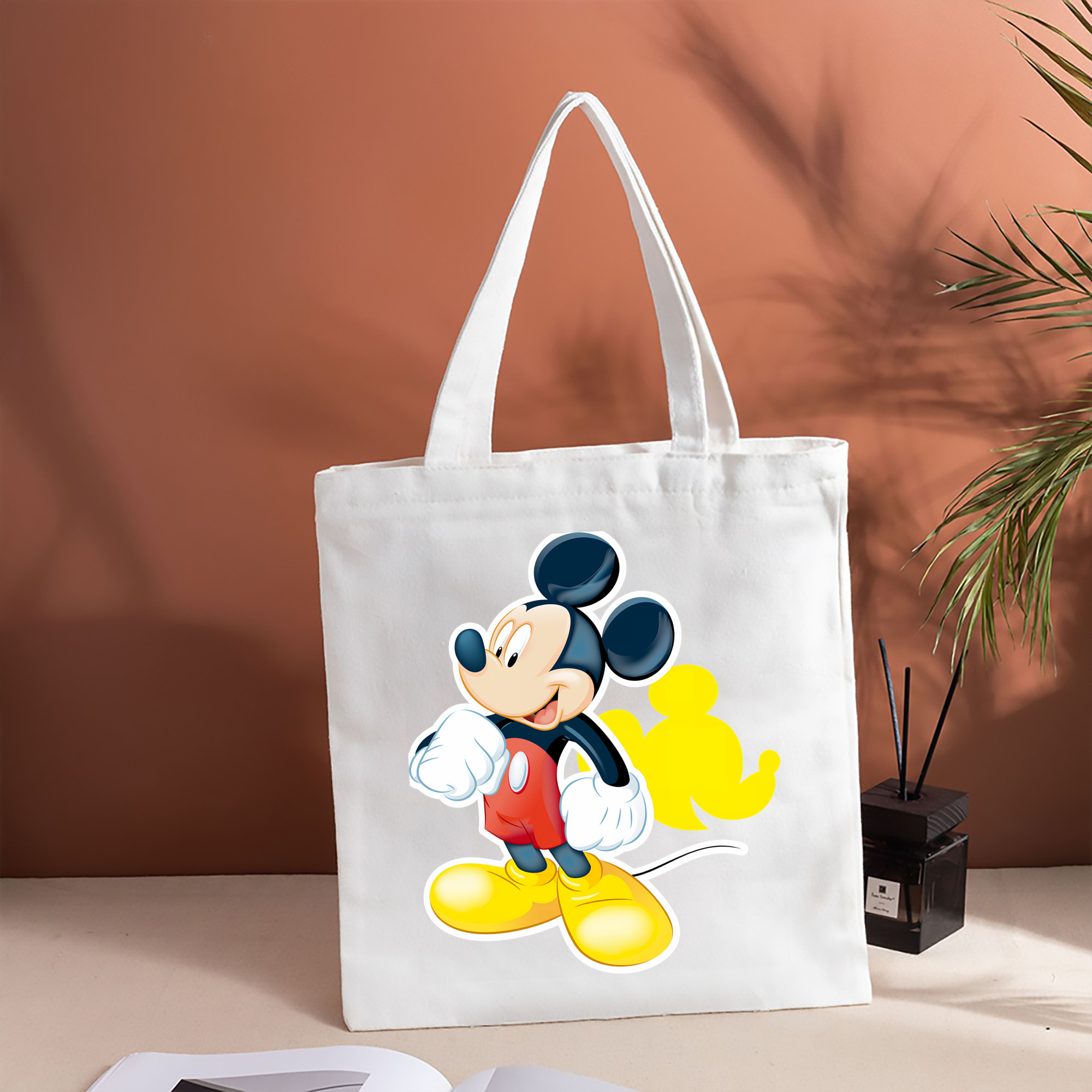 ミッキーマウス Mickey Mouse 縦型キャンバス生地手提げバッグ　トートバッグ