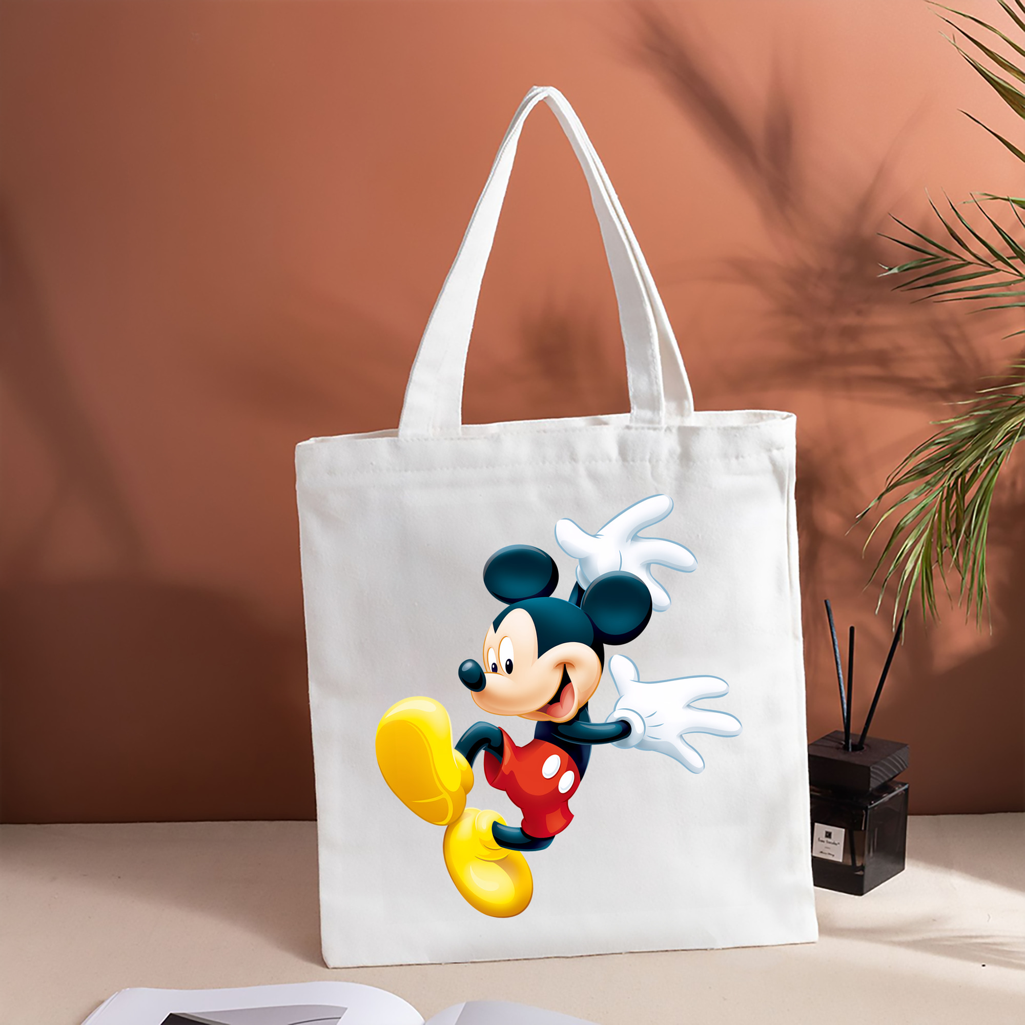 ミッキーマウス Mickey Mouse 縦型キャンバス生地手提げバッグ　トートバッグ