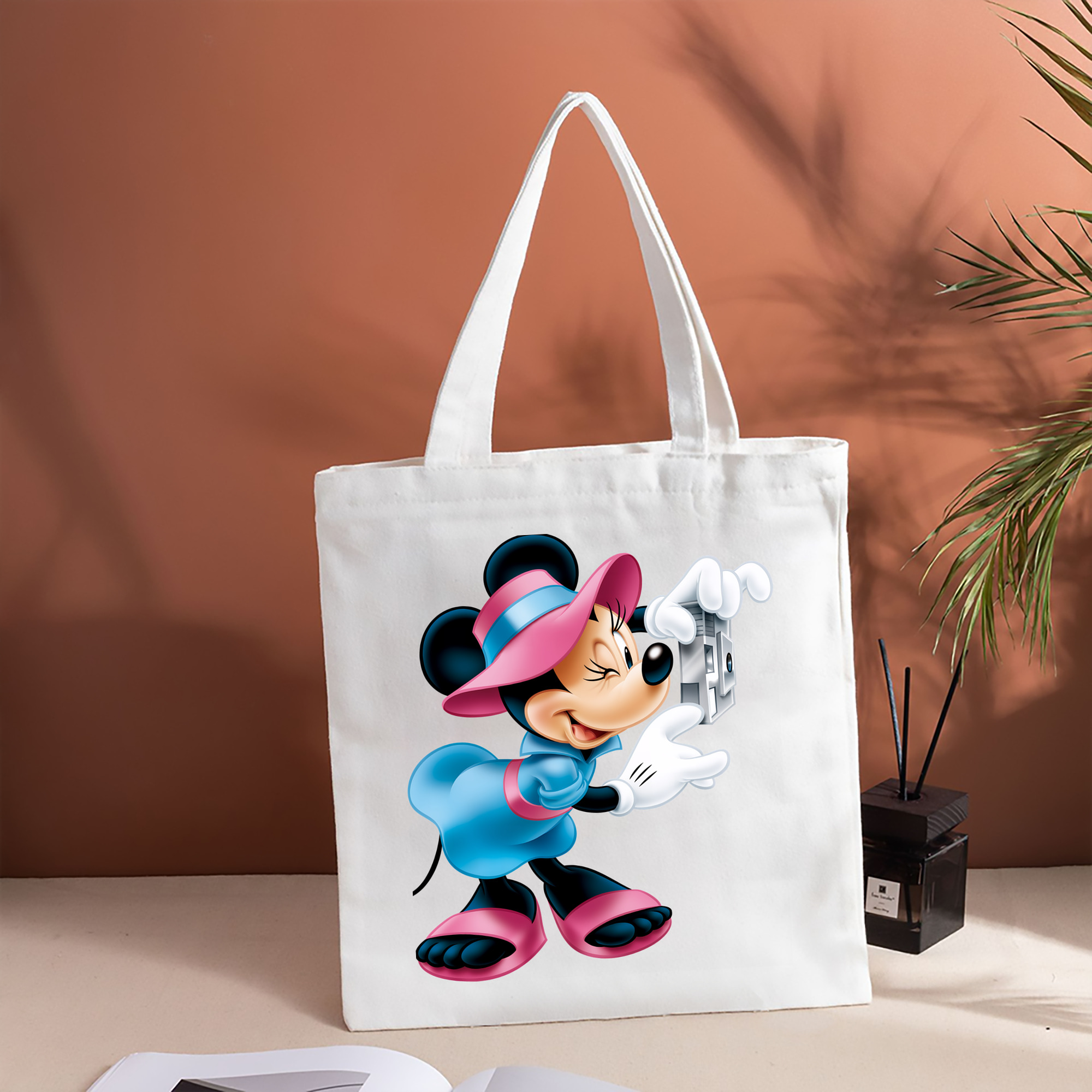 ミッキーマウス Mickey Mouse 縦型キャンバス生地手提げバッグ　トートバッグ