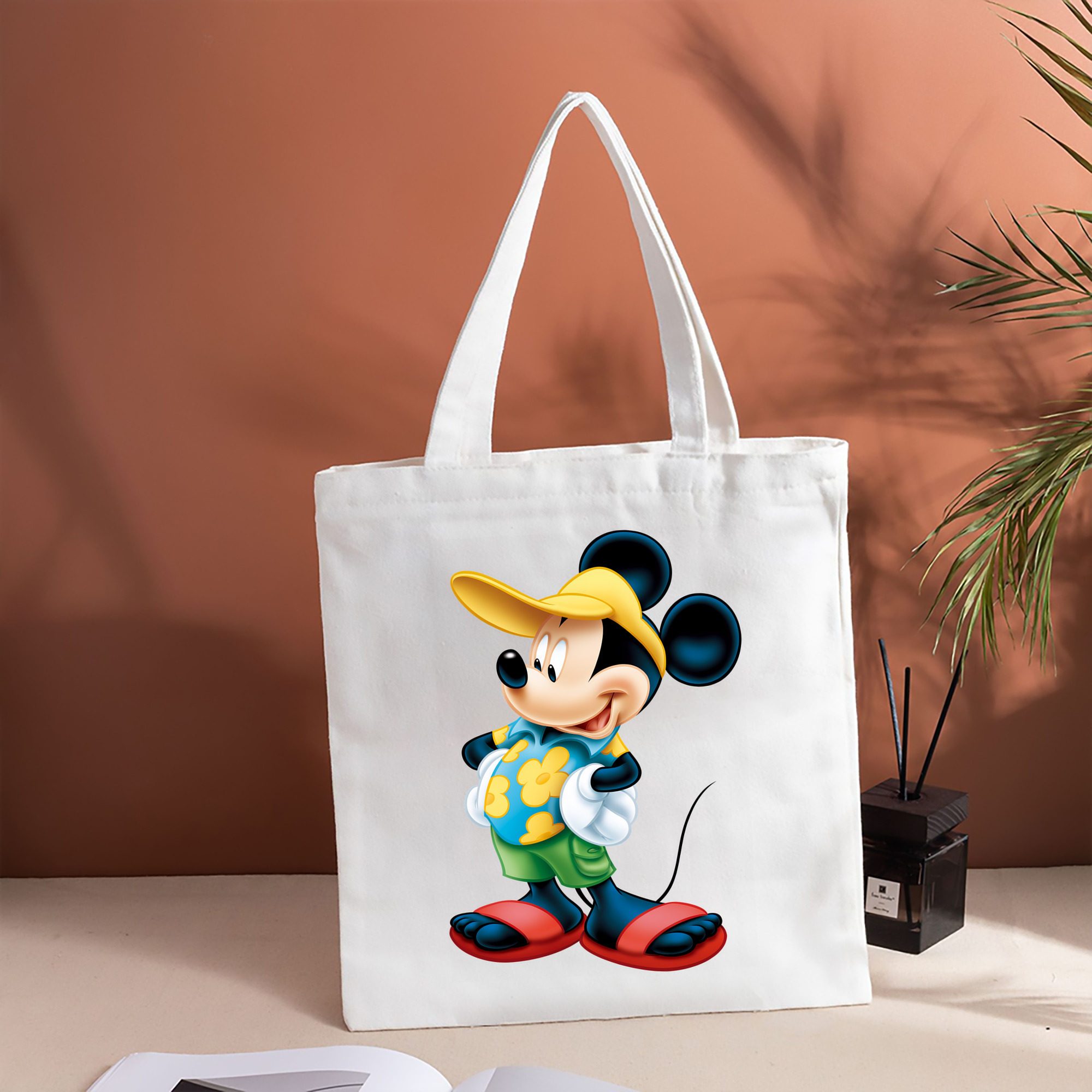 ミッキーマウス Mickey Mouse 縦型キャンバス生地手提げバッグ　トートバッグ