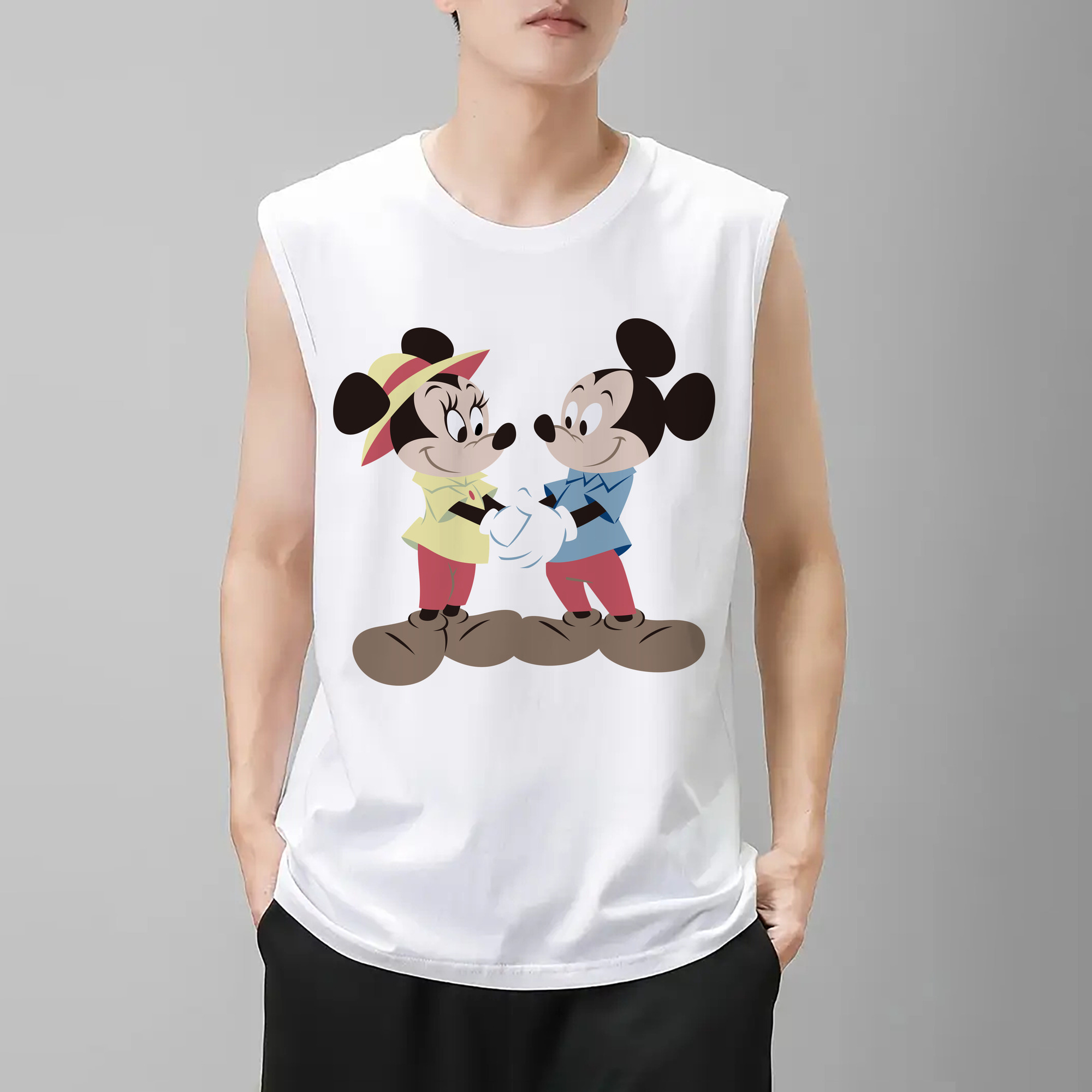 ミッキーマウス Mickey Mouse コットン100％タンクトップ（フロントプリント）