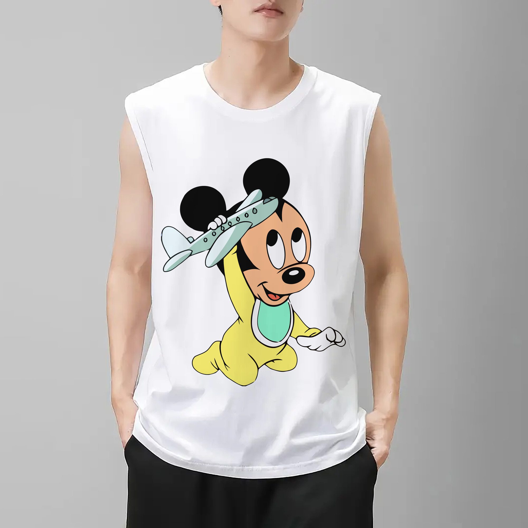 ミッキーマウス Mickey Mouse コットン100％タンクトップ（フロントプリント）