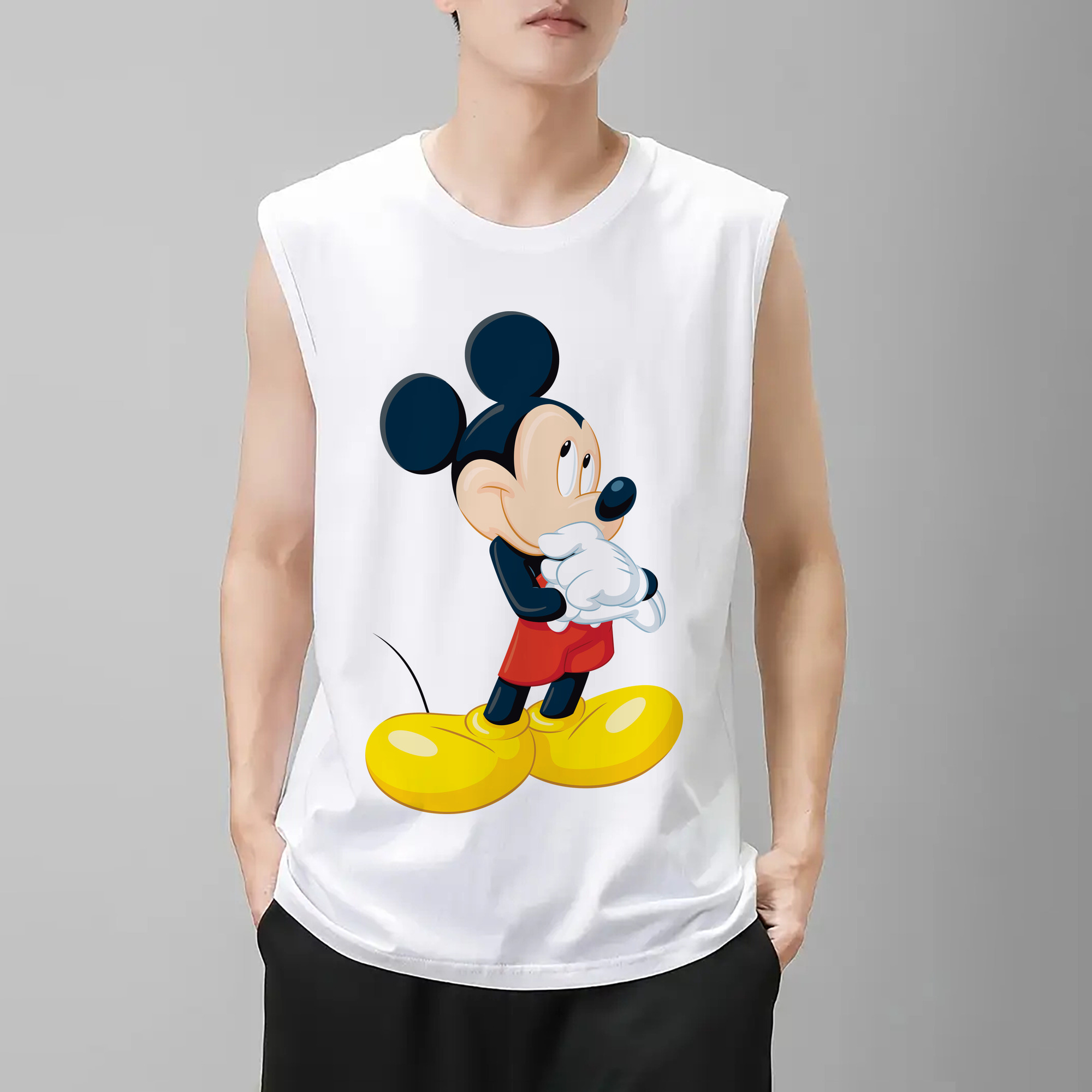 ミッキーマウス Mickey Mouse コットン100％タンクトップ（フロントプリント）