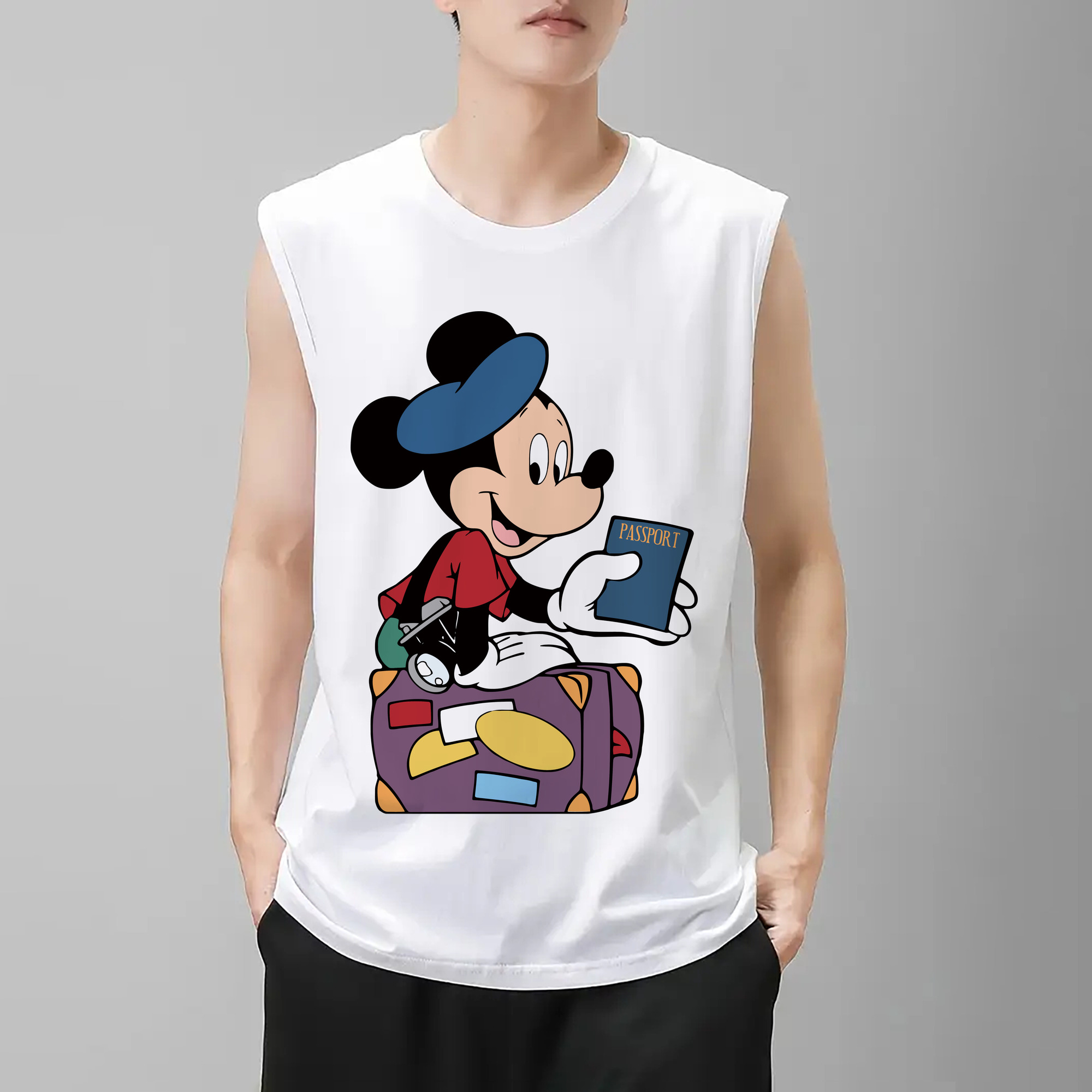 ミッキーマウス Mickey Mouse コットン100％タンクトップ（フロントプリント）