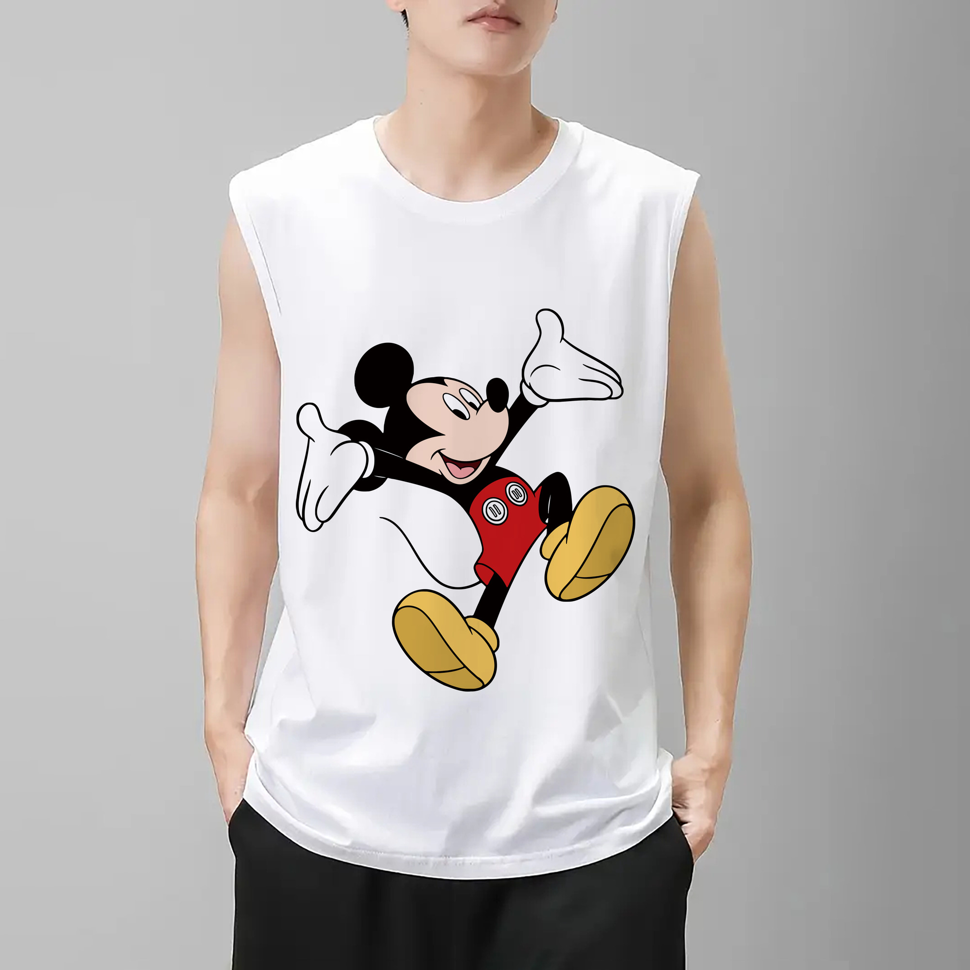 ミッキーマウス Mickey Mouse コットン100％タンクトップ（フロントプリント）