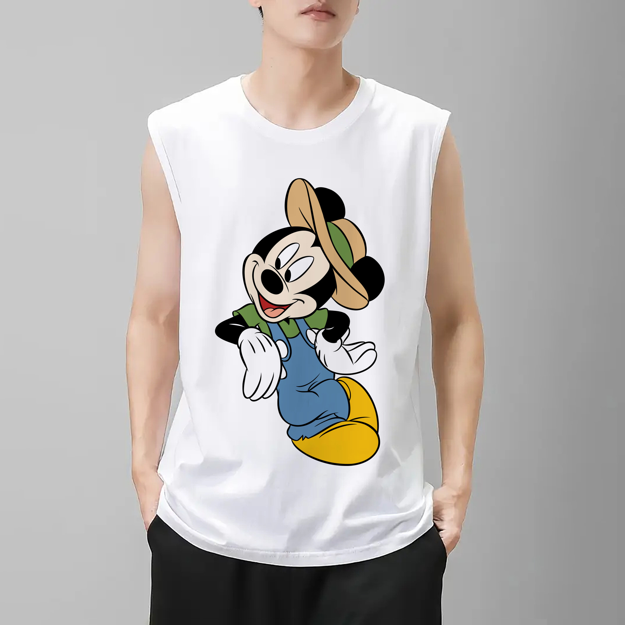 ミッキーマウス Mickey Mouse コットン100％タンクトップ（フロントプリント）