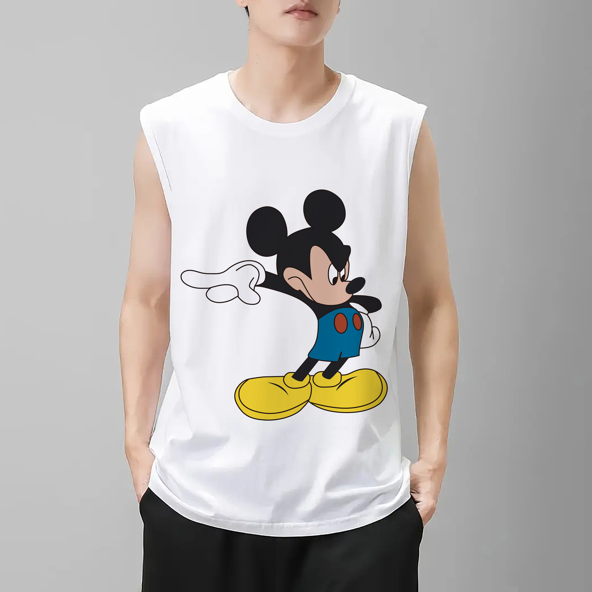 ミッキーマウス Mickey Mouse コットン100％タンクトップ（フロントプリント）