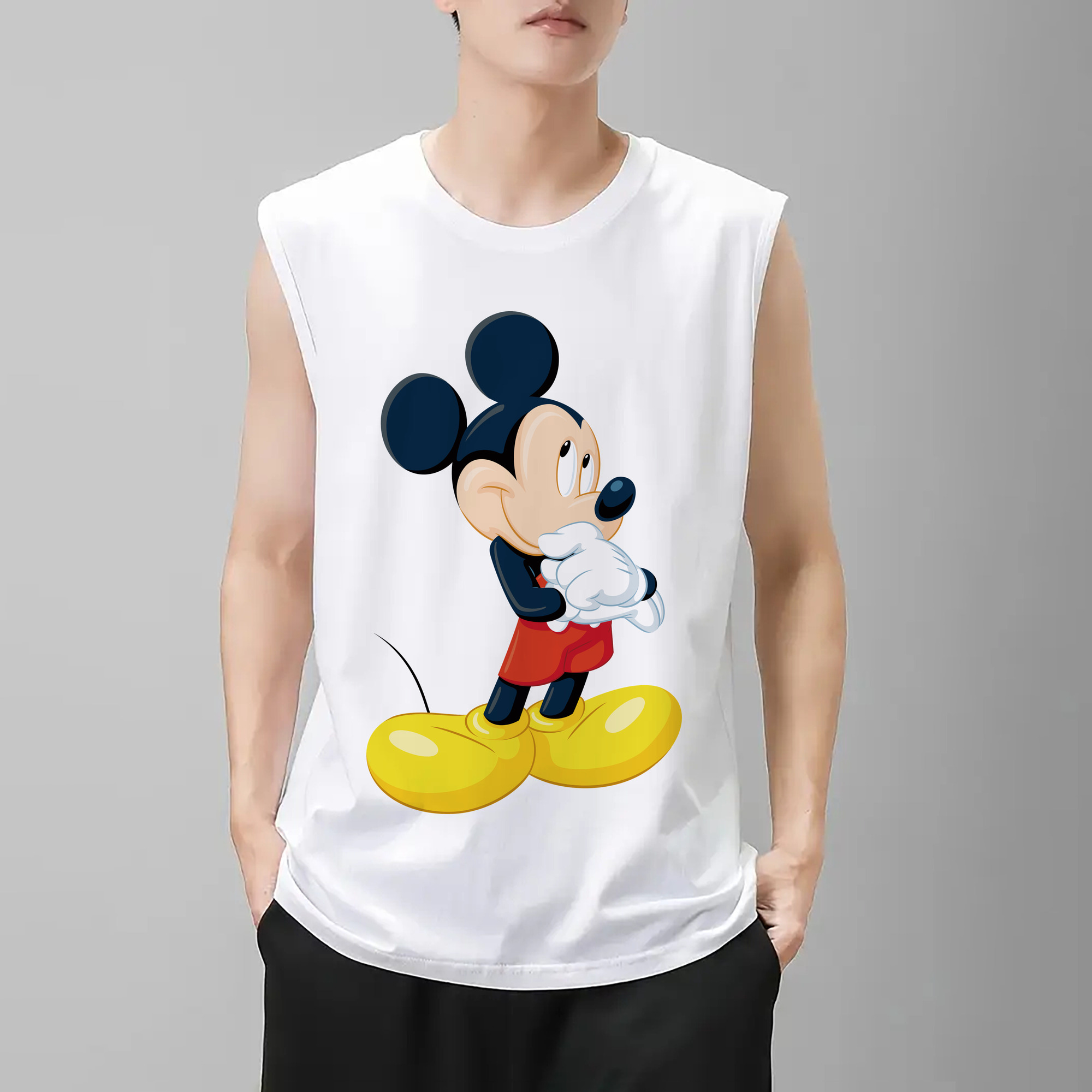 ミッキーマウス Mickey Mouse コットン100％タンクトップ（フロントプリント）