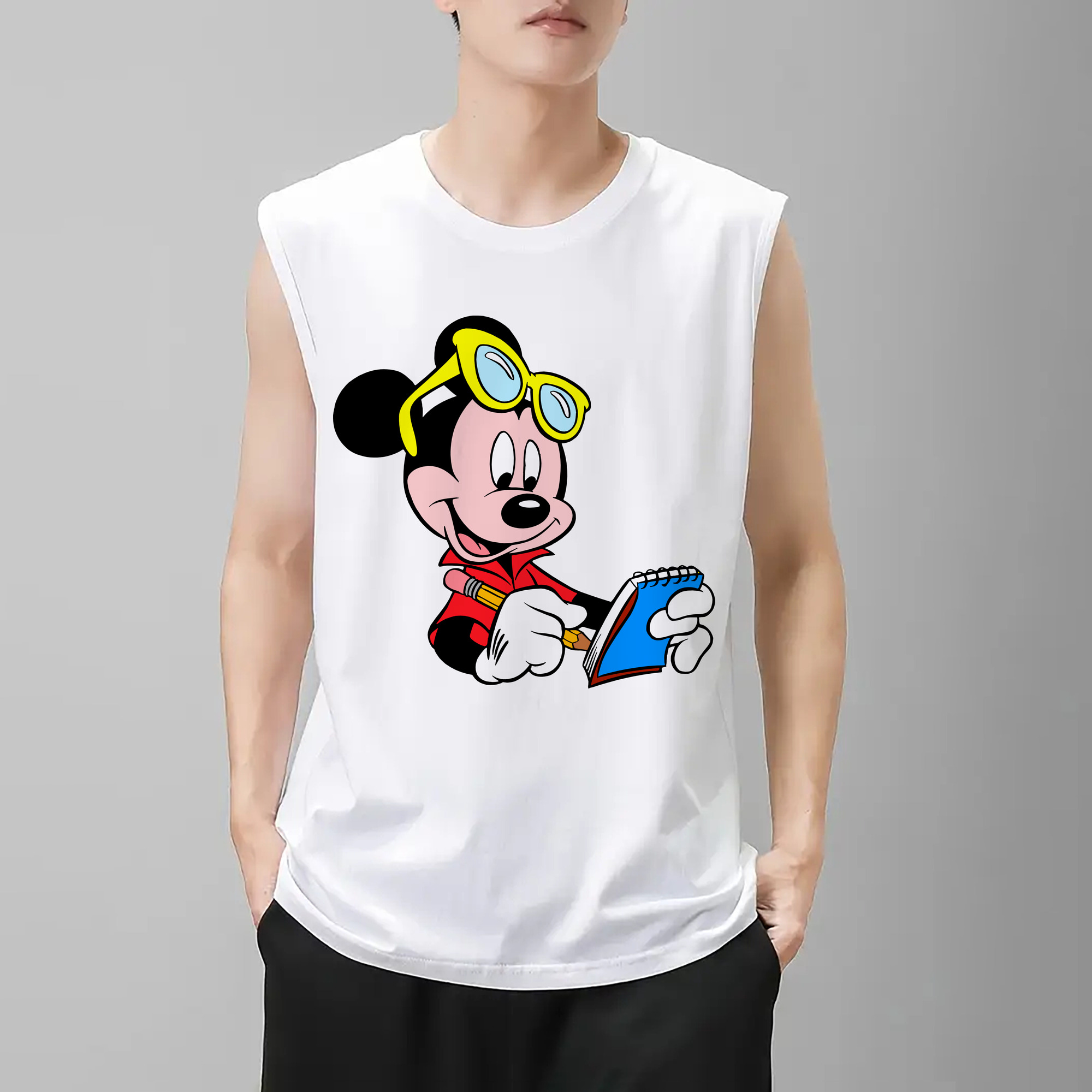 ミッキーマウス Mickey Mouse コットン100％タンクトップ（フロントプリント）