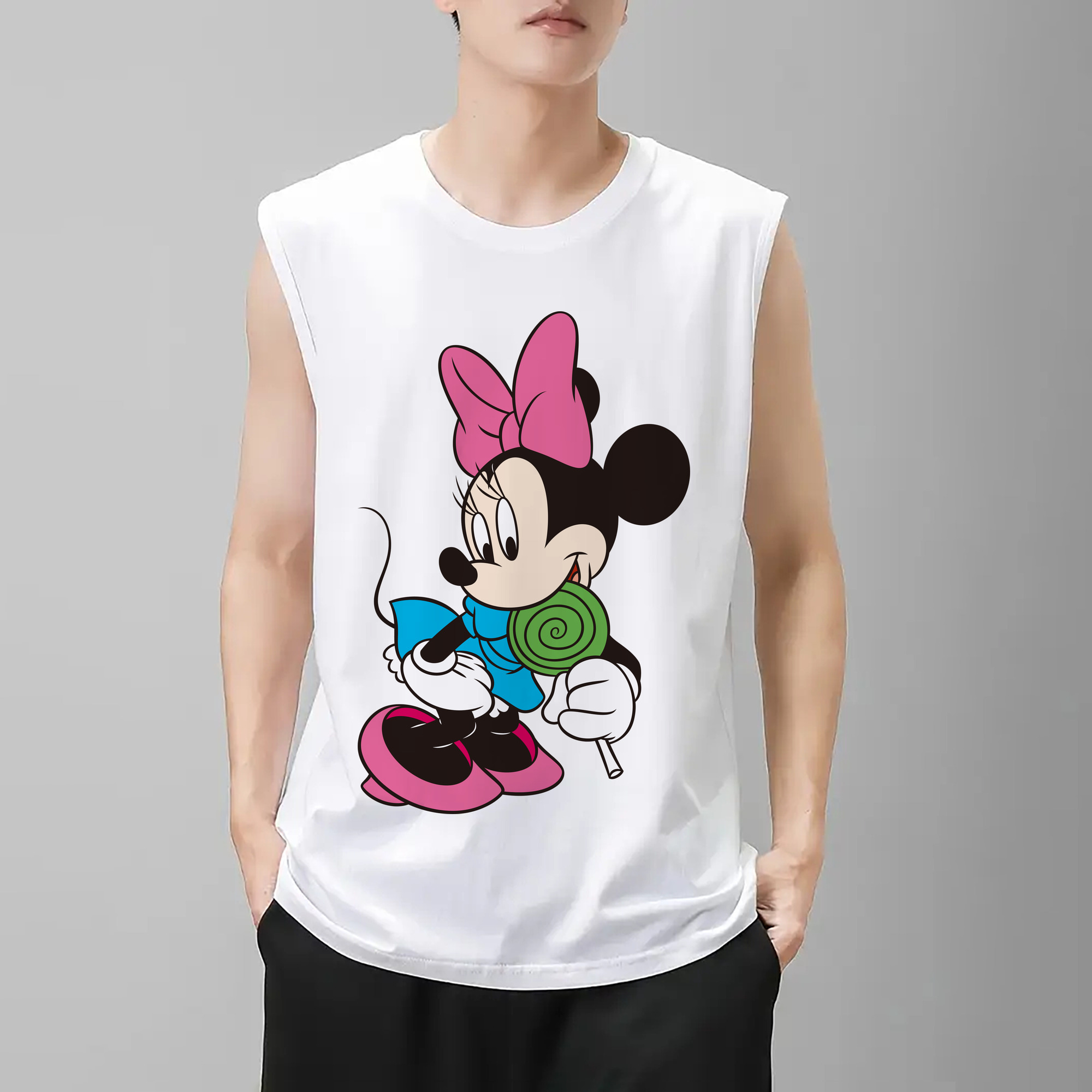 ミッキーマウス Mickey Mouse コットン100％タンクトップ（フロントプリント）