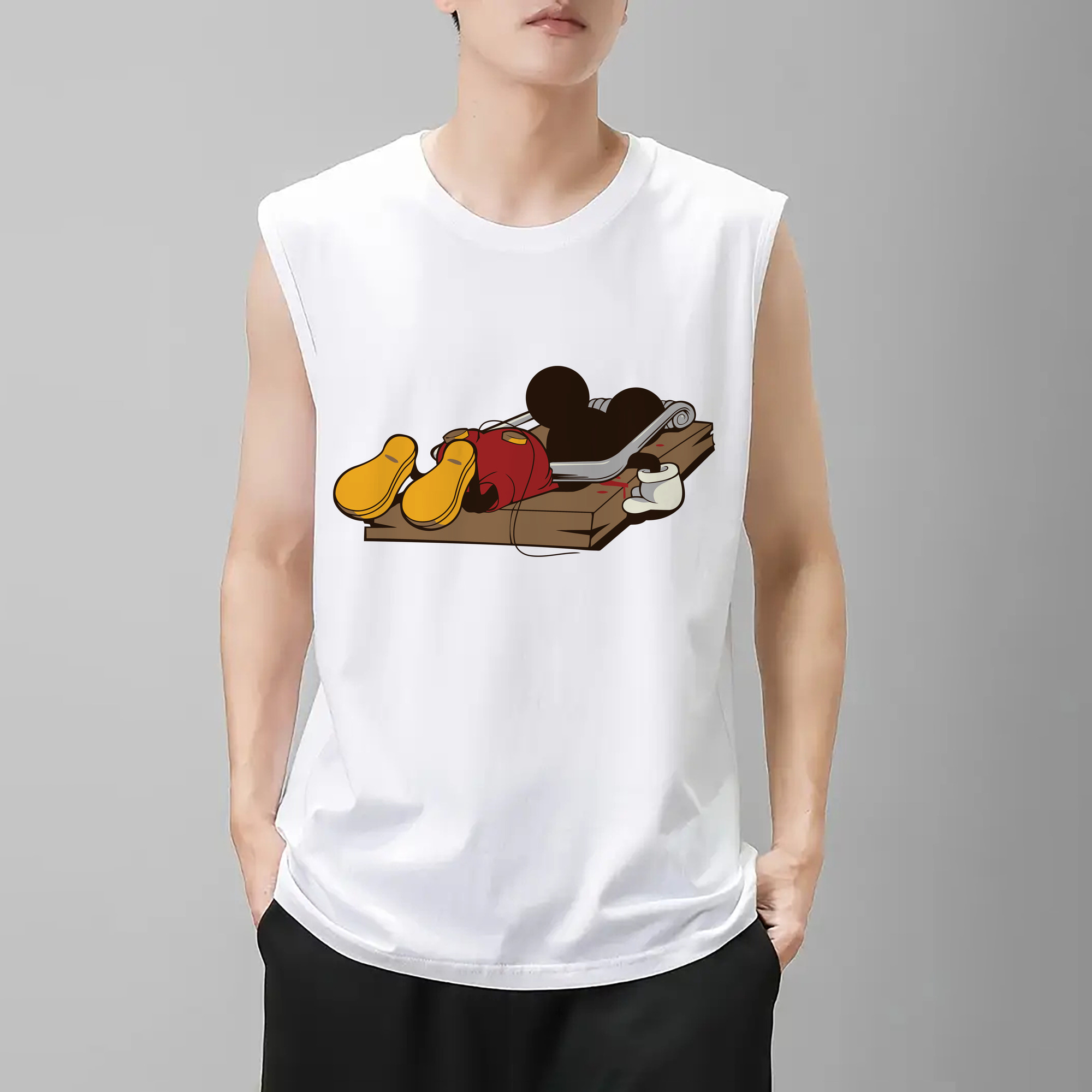 ミッキーマウス Mickey Mouse コットン100％タンクトップ（フロントプリント）