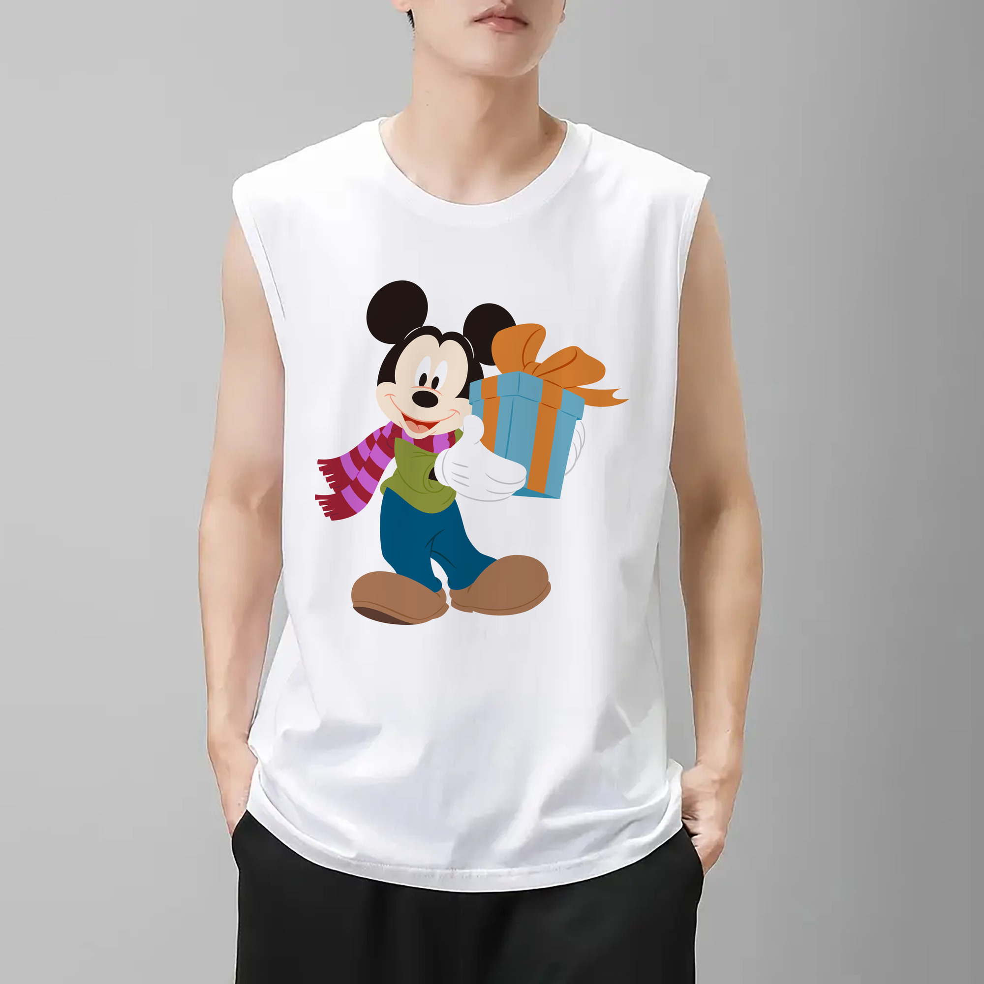 ミッキーマウス Mickey Mouse コットン100％タンクトップ（フロントプリント）