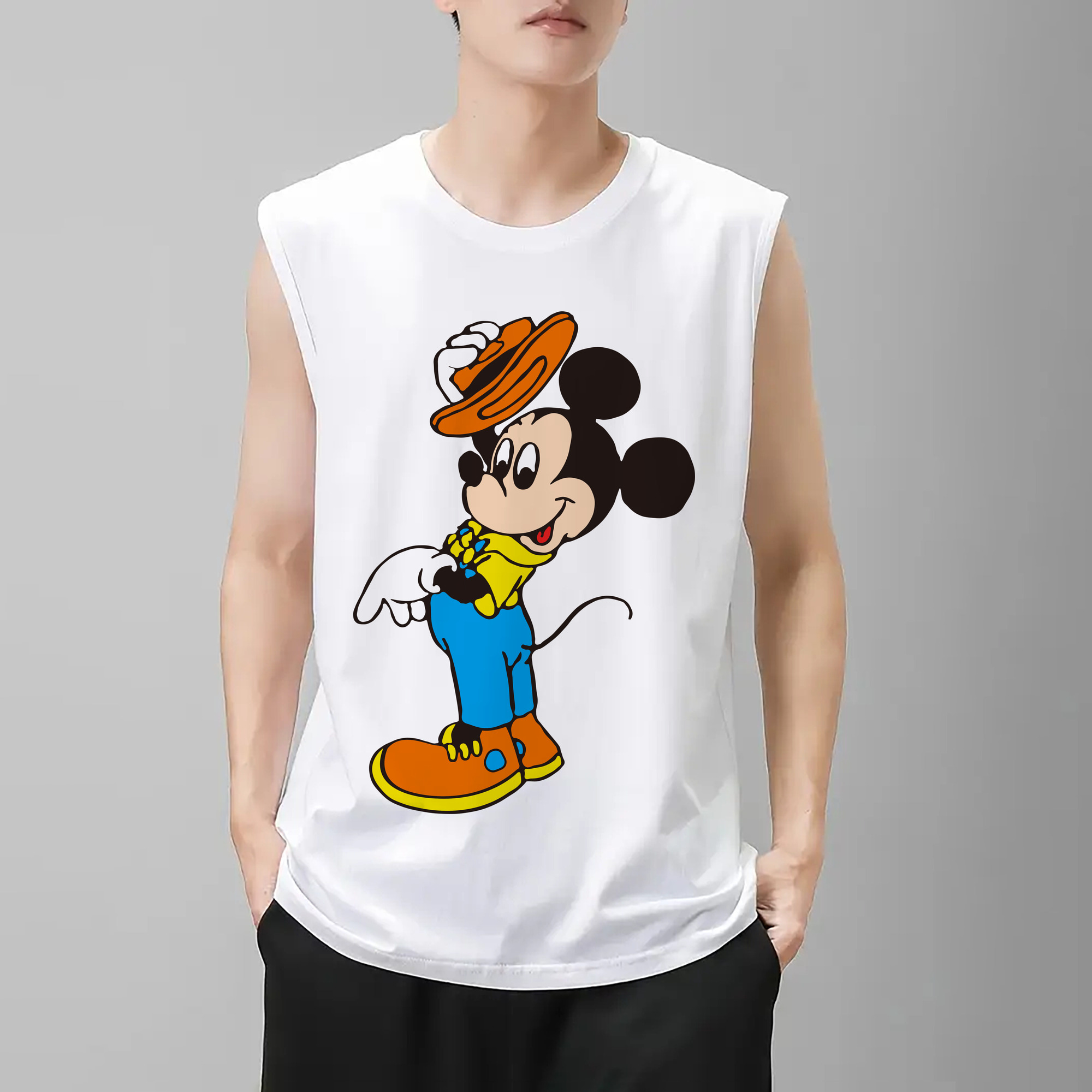 ミッキーマウス Mickey Mouse コットン100％タンクトップ（フロントプリント）