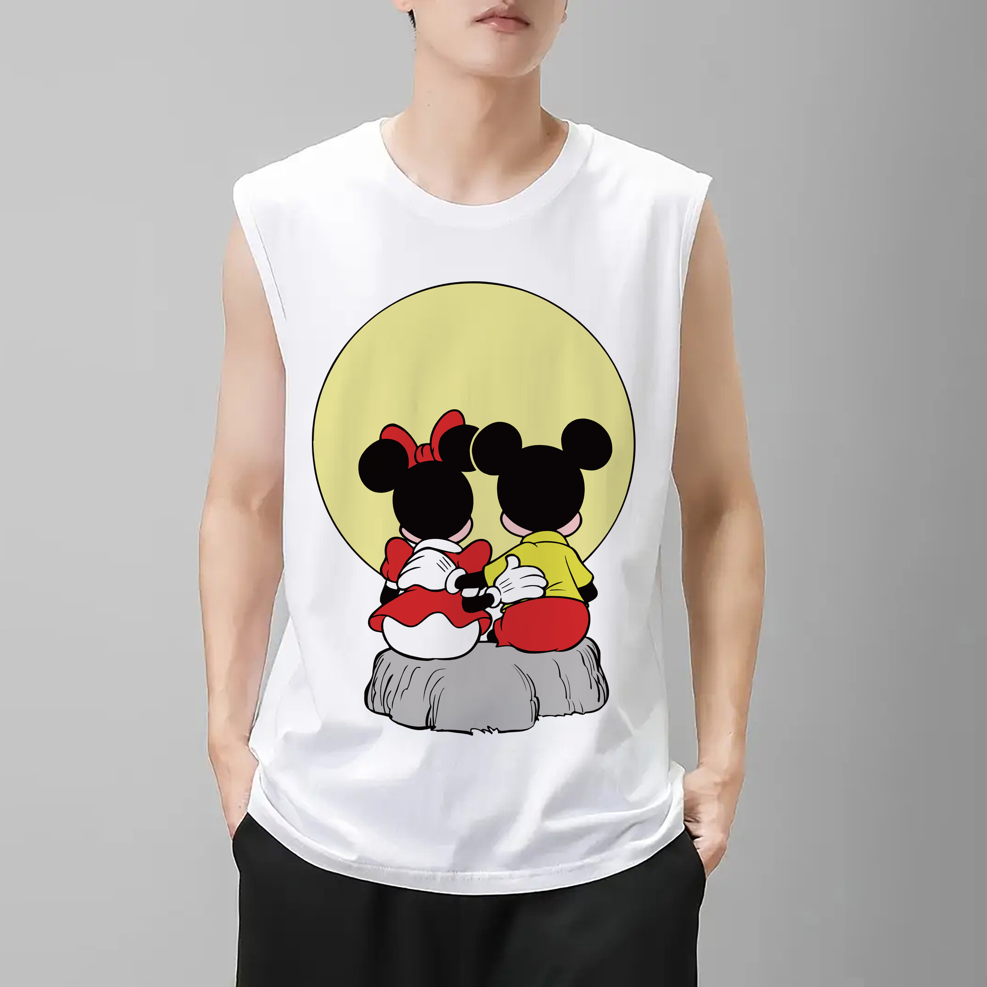 ミッキーマウス Mickey Mouse コットン100％タンクトップ（フロントプリント）