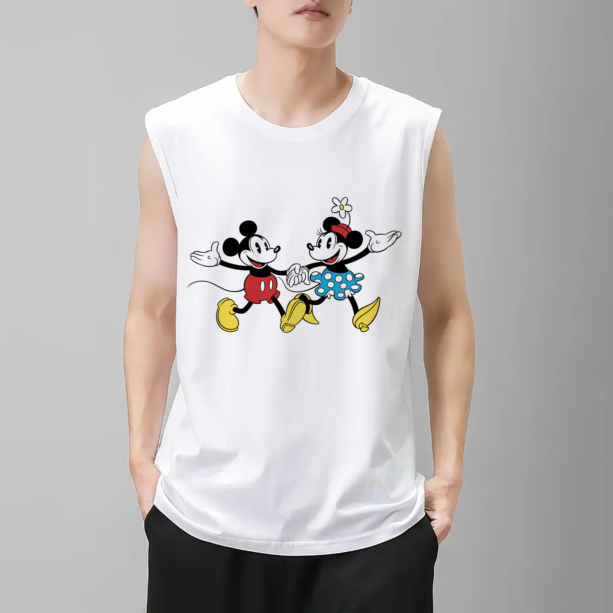 ミッキーマウス Mickey Mouse コットン100％タンクトップ（フロントプリント）