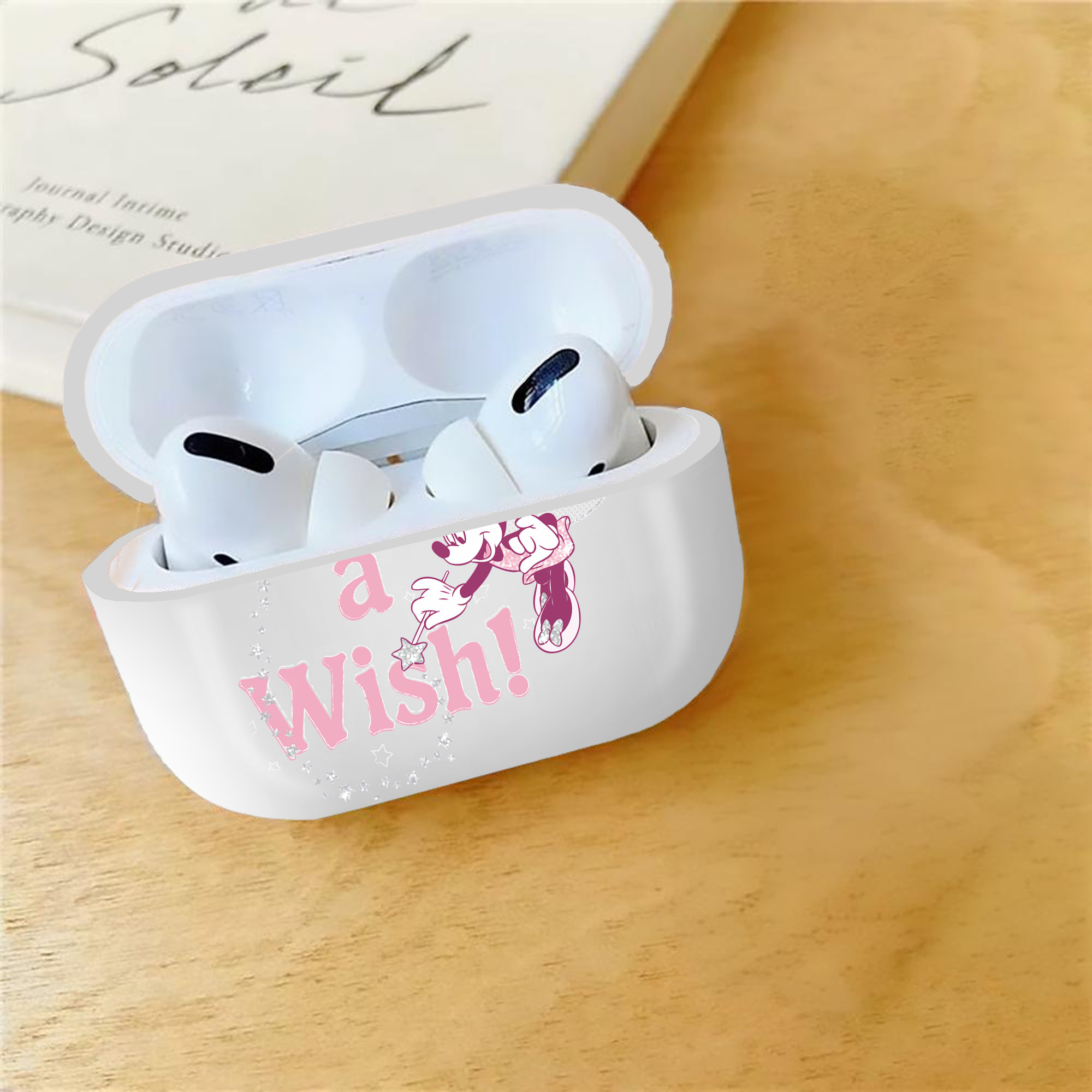 ミッキーマウス Mickey Mouse 【AirPods Pro用】ハードシェル保護ケース 耐衝撃・防指紋・カラビナ付き商品仕様