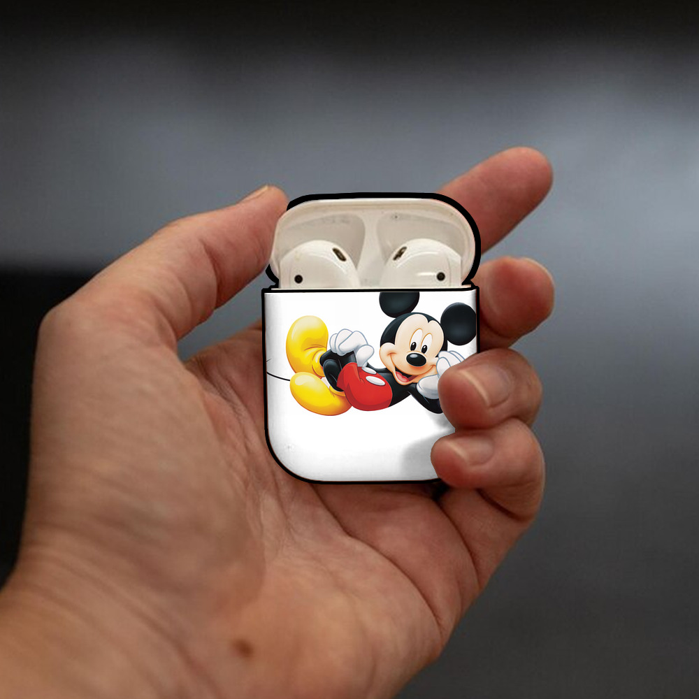 ミッキーマウス Mickey Mouse AirPods 第2世代保護ケース ハードシェル ブラック 耐衝撃・防指紋・カラビナ付き