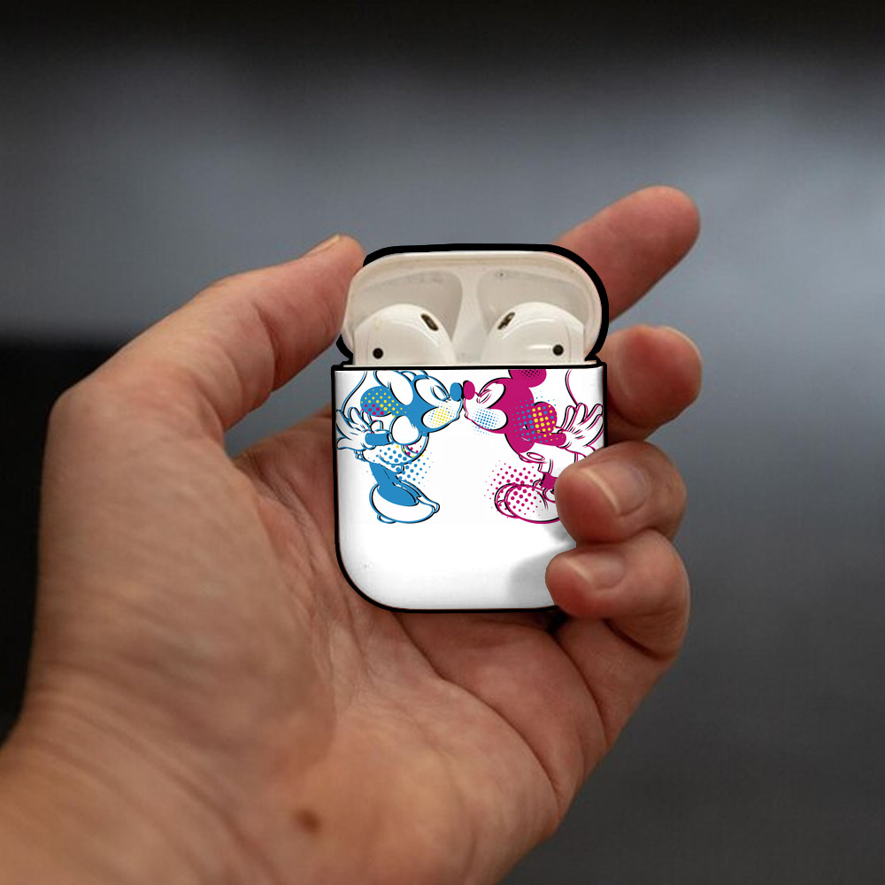 ミッキーマウス Mickey Mouse AirPods 第2世代保護ケース ハードシェル ブラック 耐衝撃・防指紋・カラビナ付き