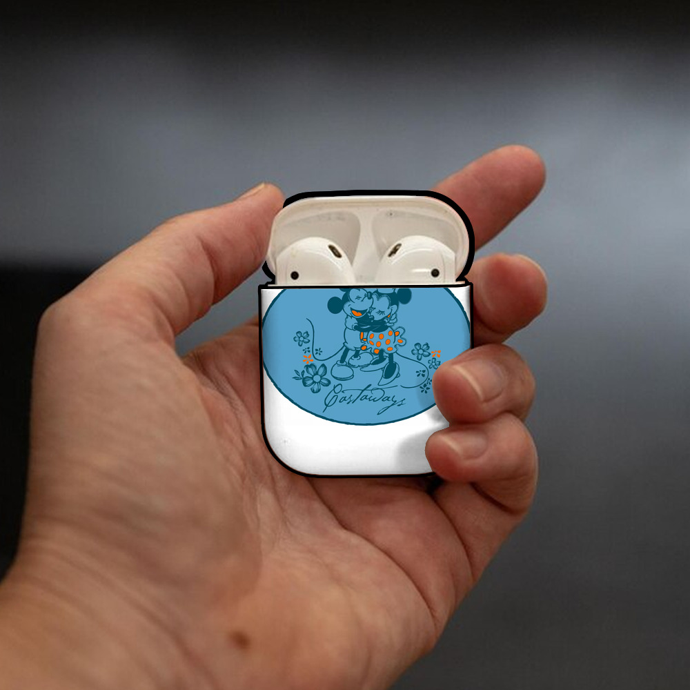 ミッキーマウス Mickey Mouse AirPods 第2世代保護ケース ハードシェル ブラック 耐衝撃・防指紋・カラビナ付き