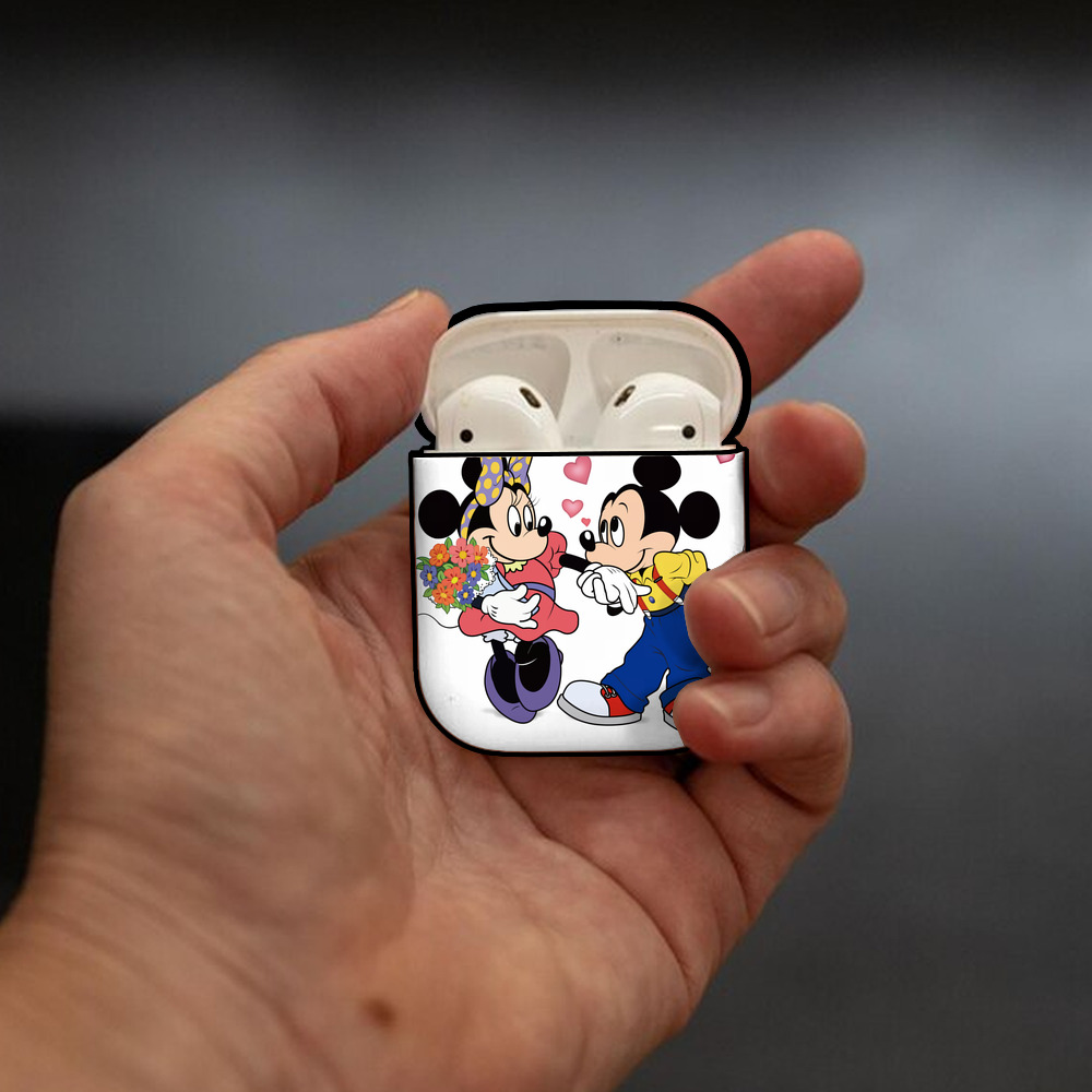 ミッキーマウス Mickey Mouse AirPods 第2世代保護ケース ハードシェル ブラック 耐衝撃・防指紋・カラビナ付き