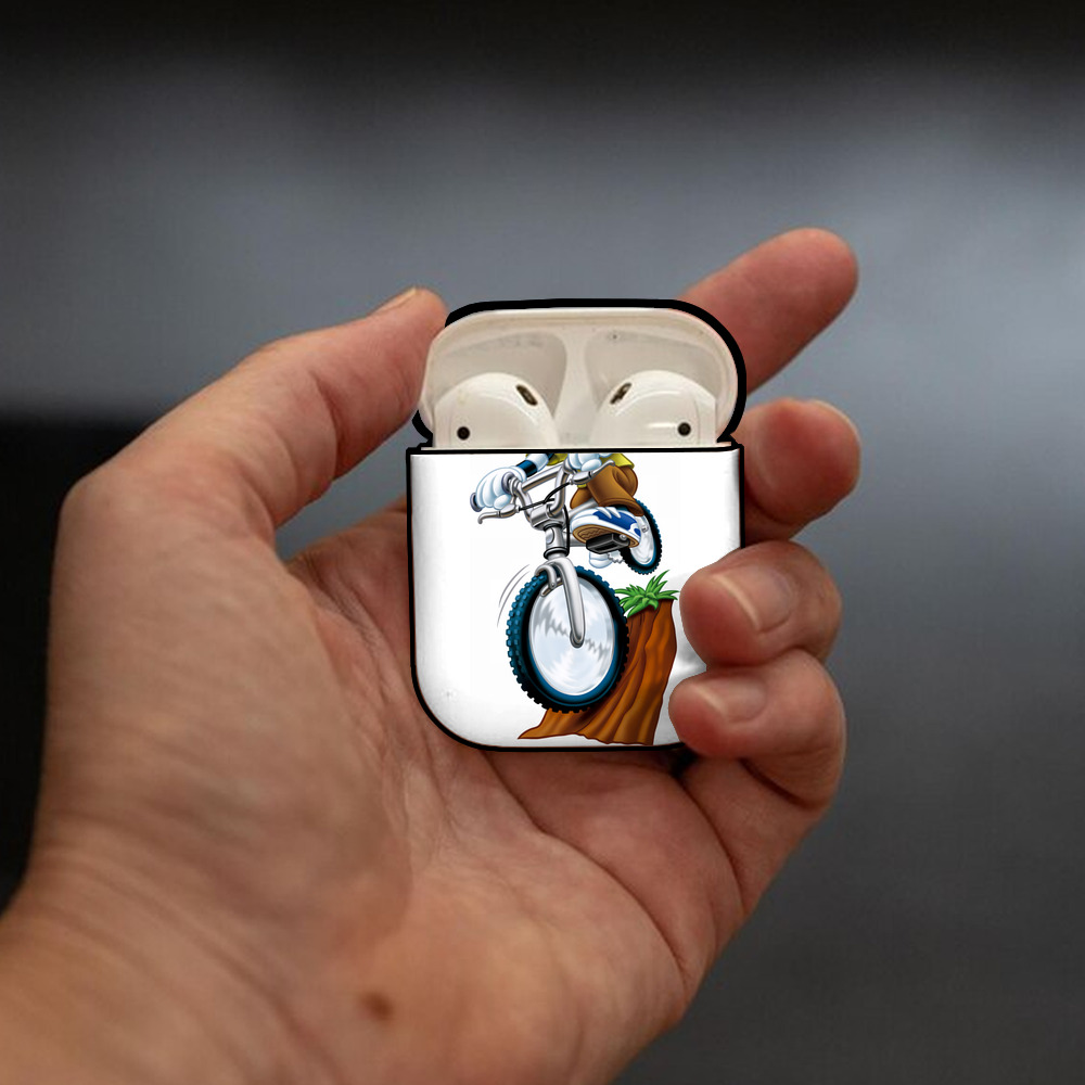 ミッキーマウス Mickey Mouse AirPods 第2世代保護ケース ハードシェル ブラック 耐衝撃・防指紋・カラビナ付き